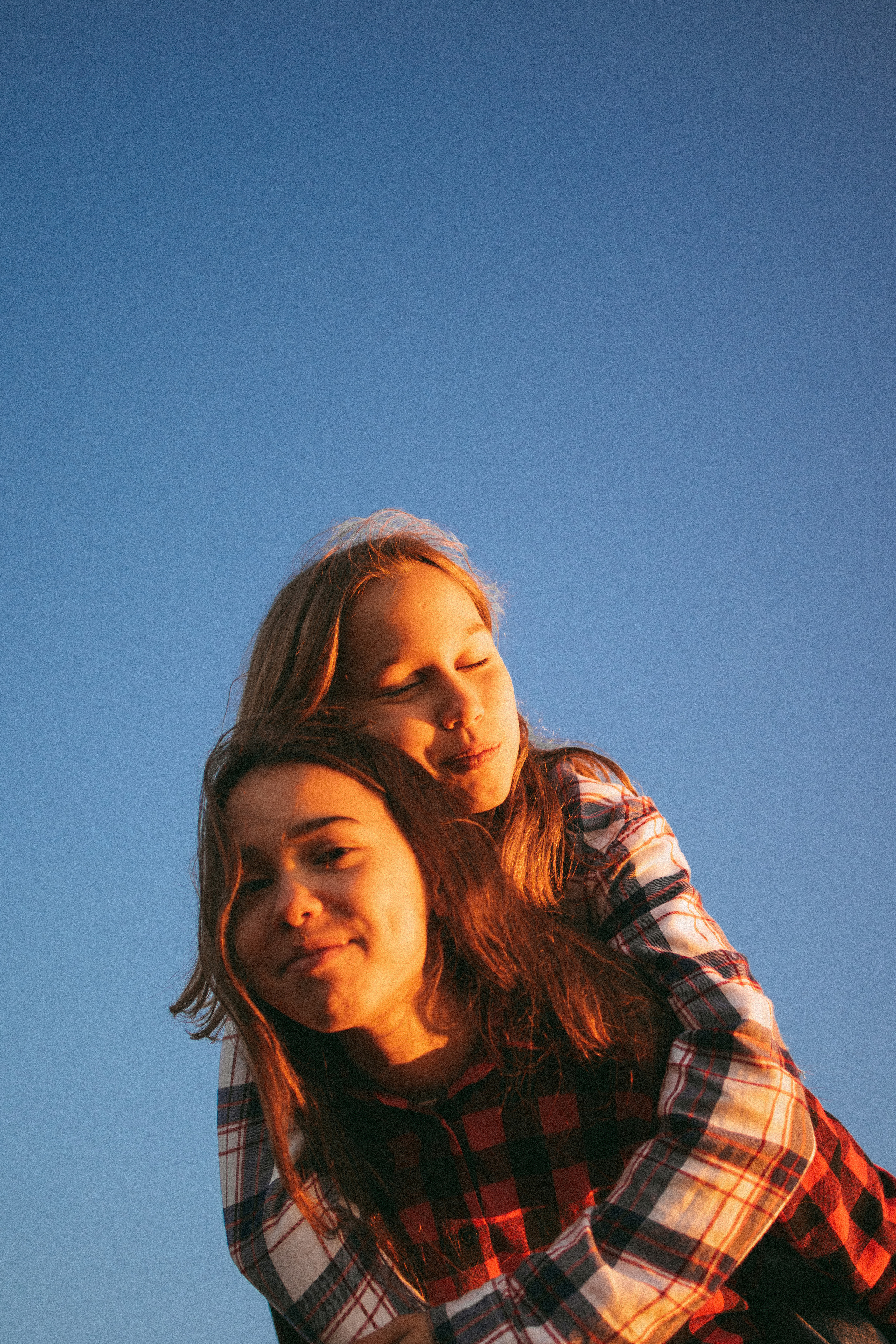 Девочки и рассвет. Фотораф — анималист Мария Шистка