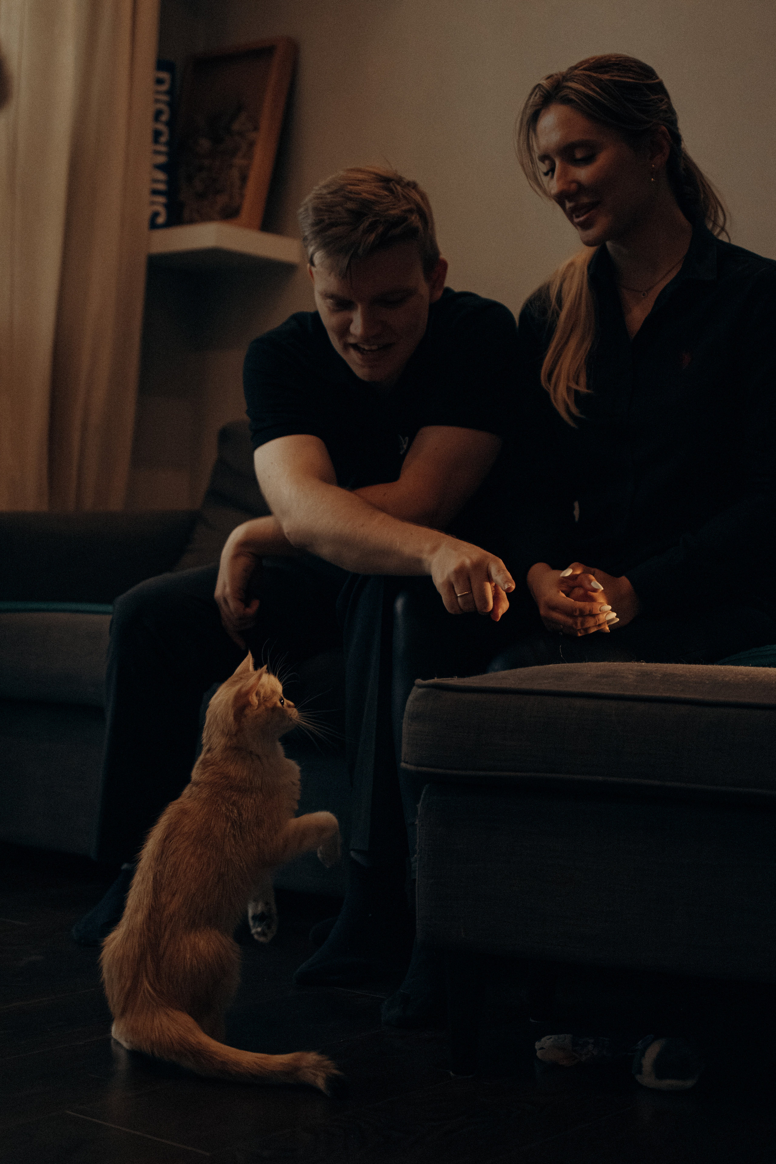 Илья, Люба и котики. Фотораф — анималист Мария Шистка