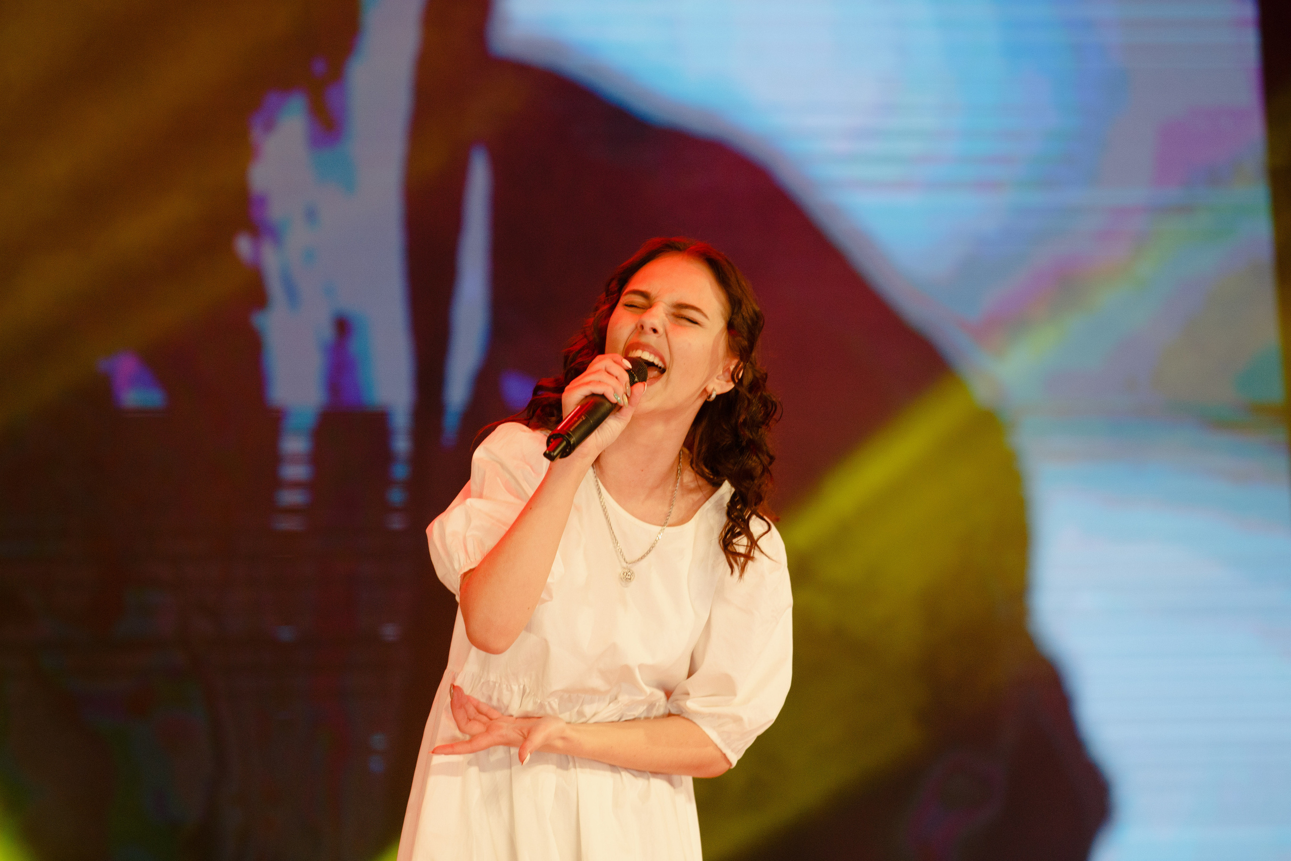 Репортажная фотосъёмка мероприятий, юбилеев. Фоторепортажная фотосъёмка красоты уличного праздника.