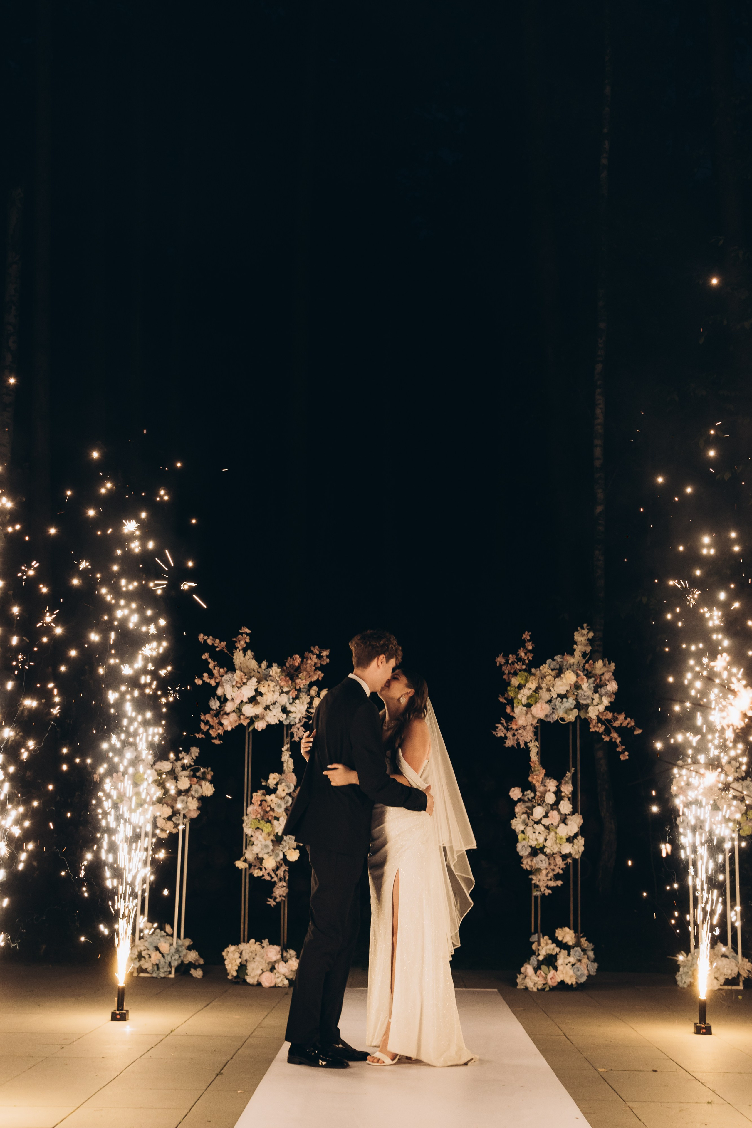 03.08.25 Артем & Анастасия. Свадебный и семейный фотограф в Новосибирске Дарья Кель