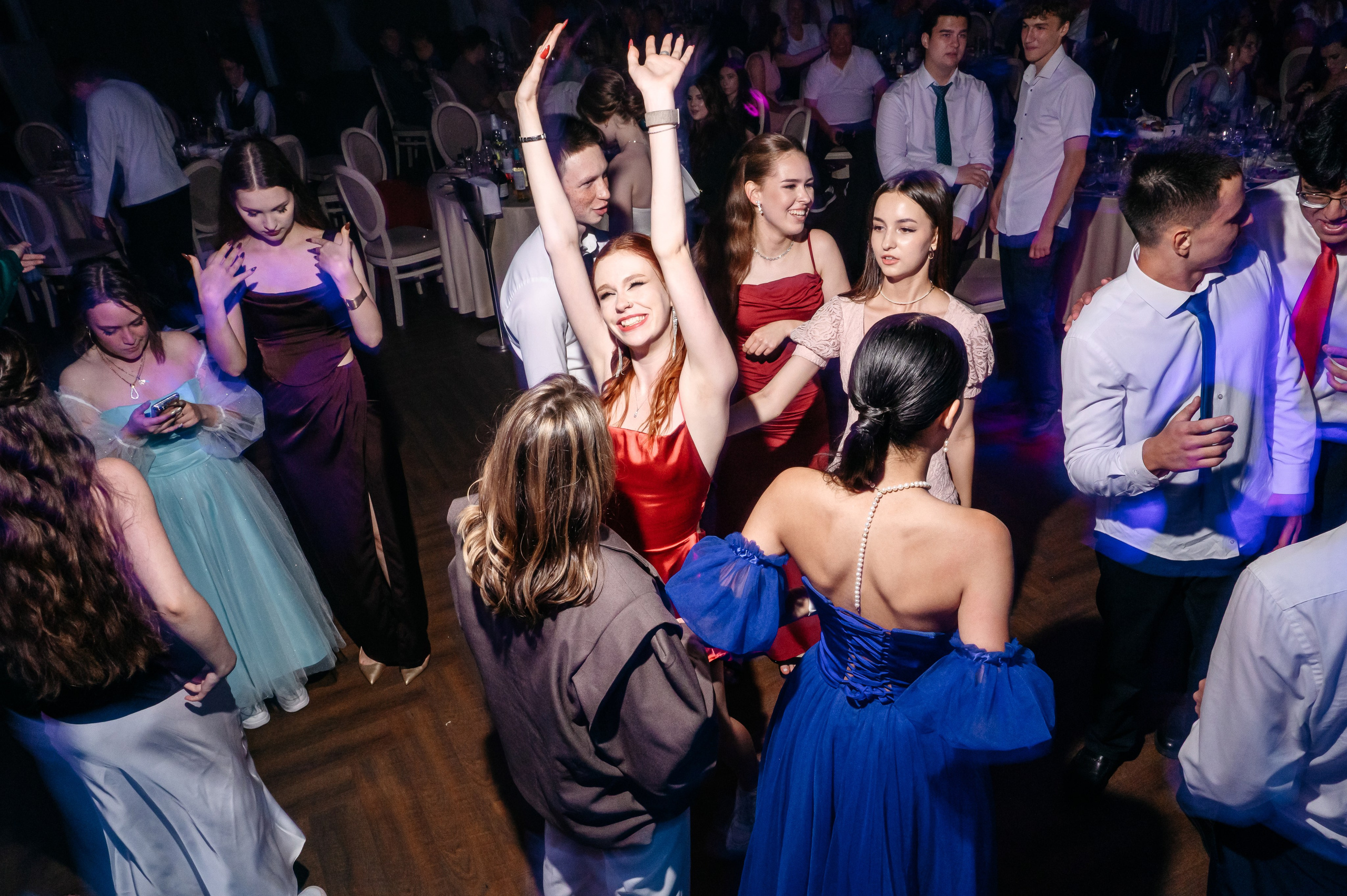 Выпускной. Школа № 54. Кедр Холл. Фотограф Владивосток. Игорь Кирсанов