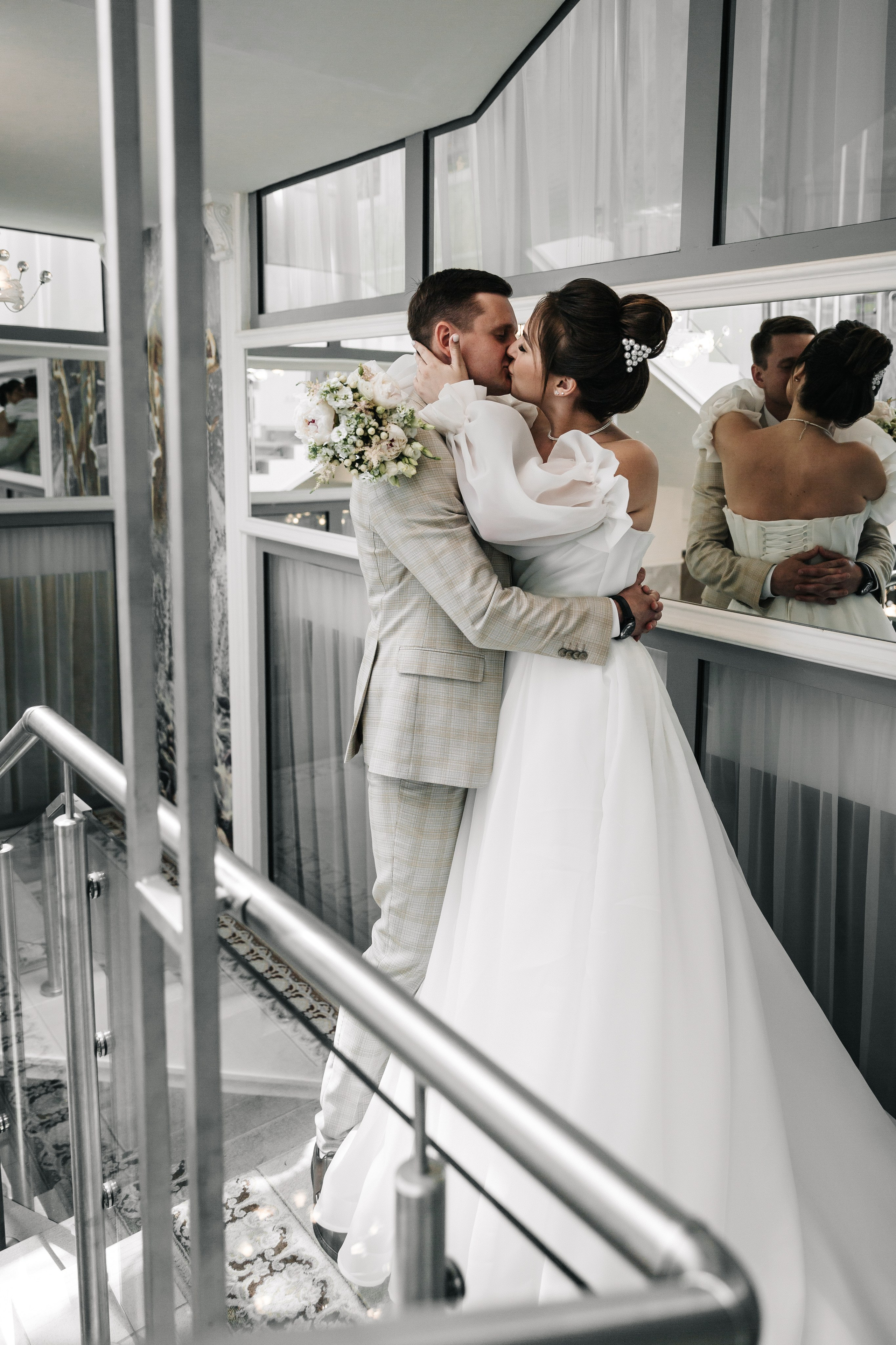 ДВОРЕЦ № 4 Петергоф | Июль, Нижний парк. Свадебный фотограф в Санкт-Петербурге Полина Корзухина