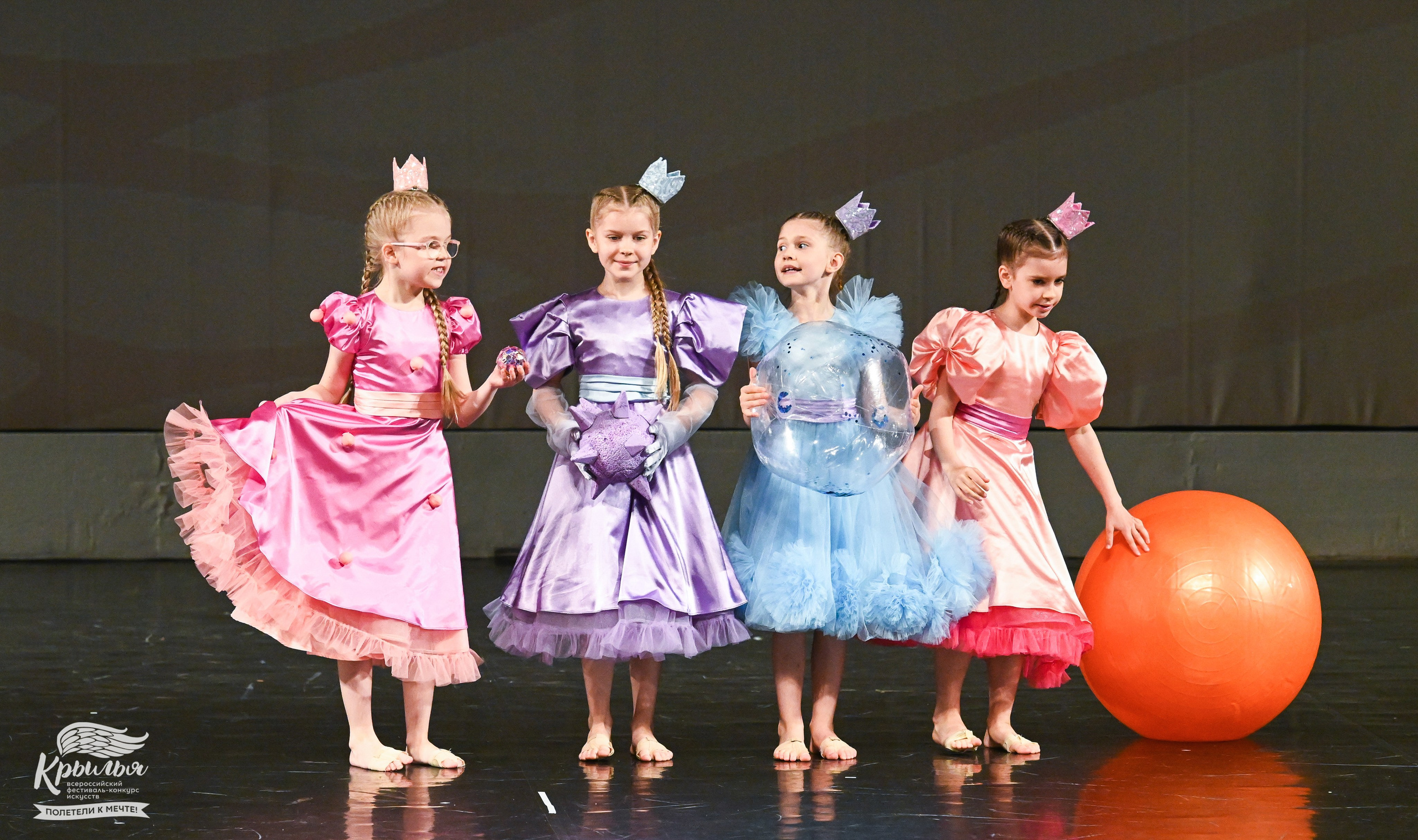 04.06.2025 Всероссийский фестиваль-конкурс искусств «Крылья» г. Санкт- Петербург. Медиастудия Фото Концепт