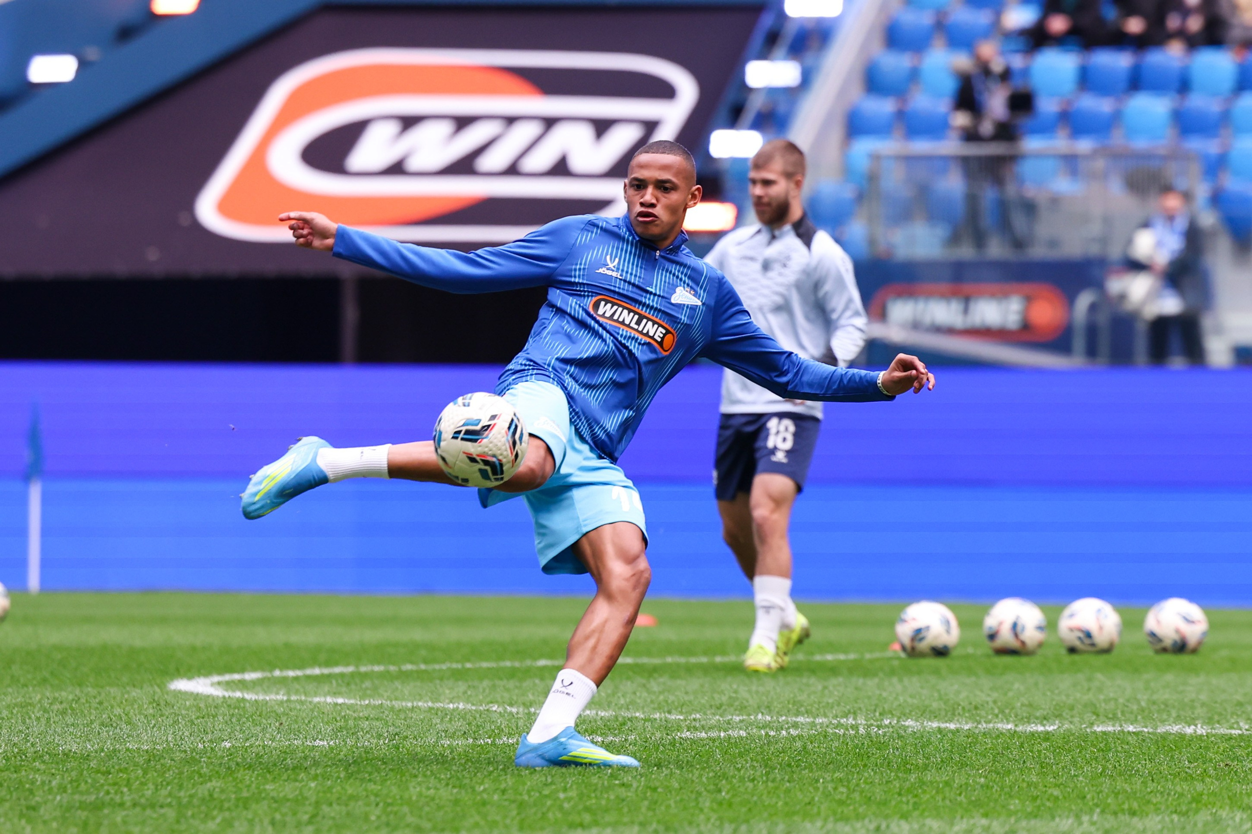 ФК «Зенит» — ФК «Крылья советов». Спортивный и репортажный фотограф Антон Тереханов