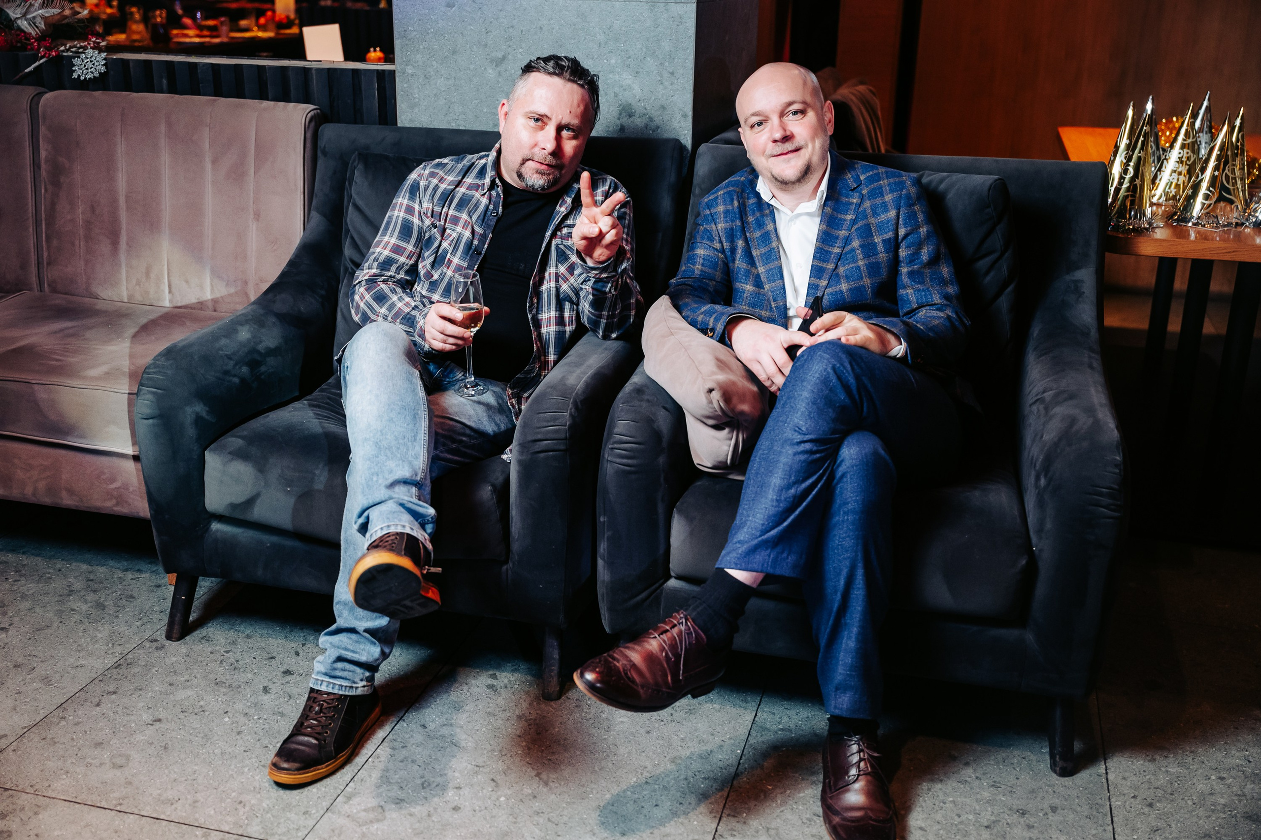 Новогодний корпоратив в караоке баре. Фотограф Дмитрий Сермяжко