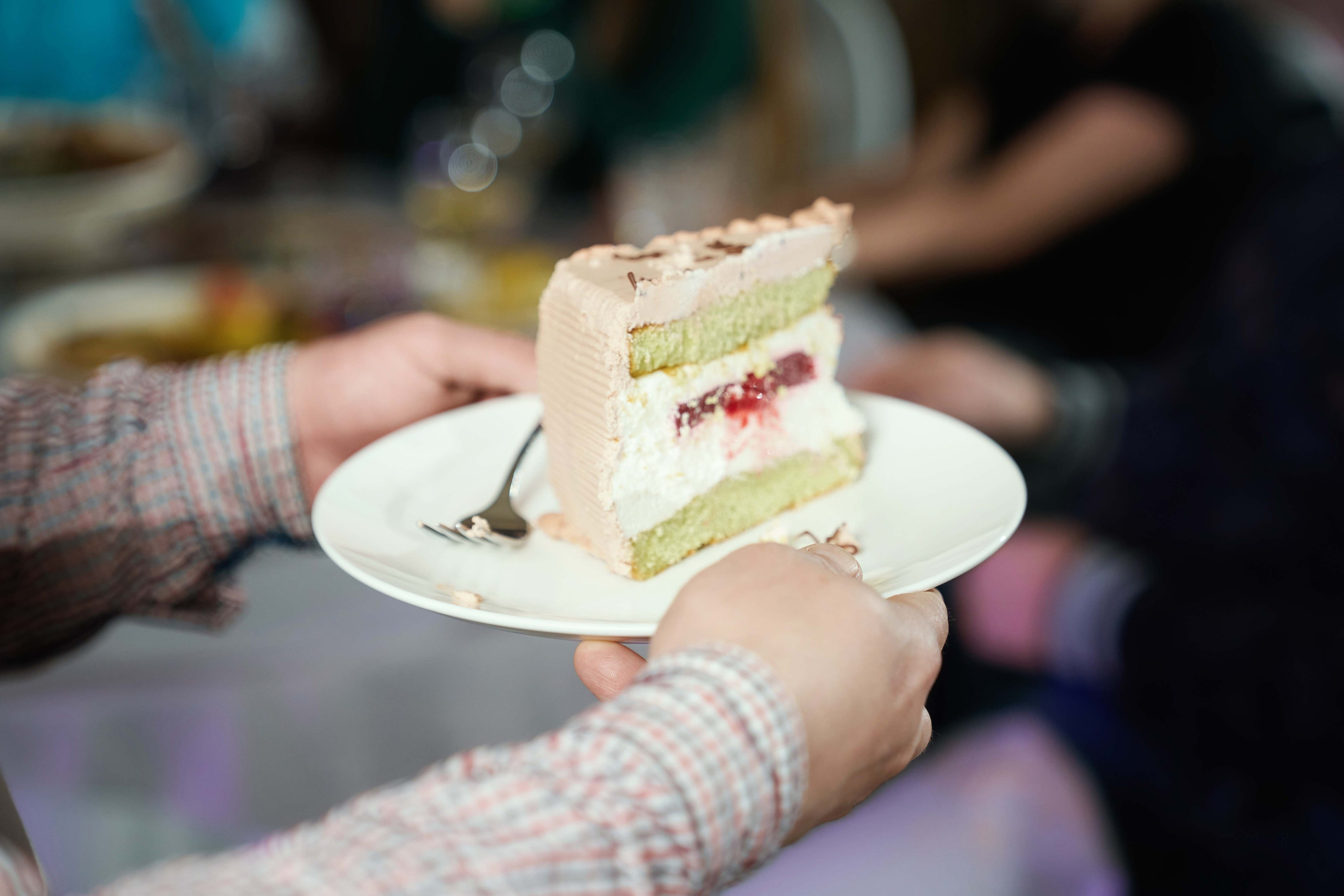 Репортажная фотосъёмка юбилея 45 лет в ресторане Стравинская гавань