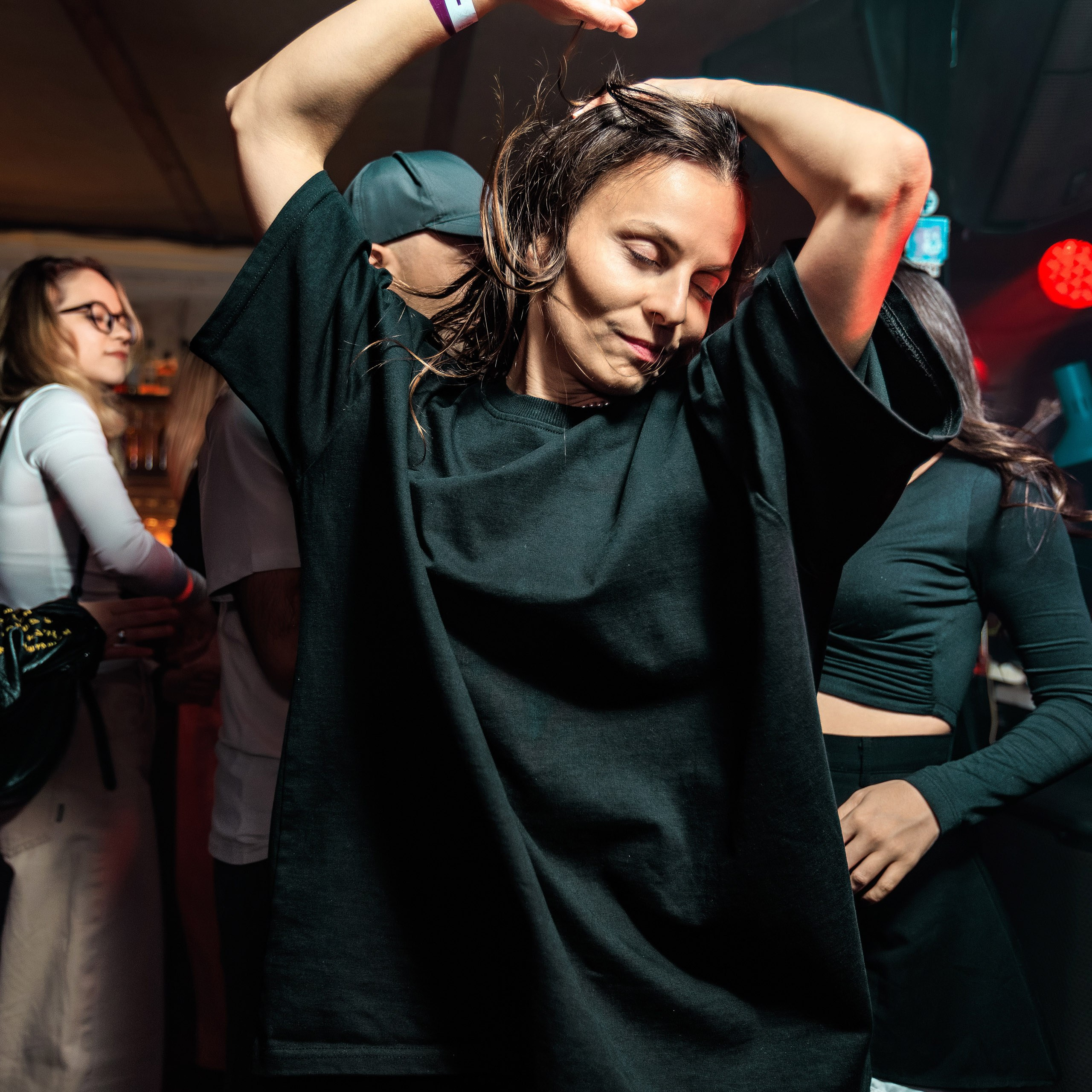 Octave (Ro) x stndrt13. Репортажный фотограф Екатеринбург | Яркий, качественный репортаж | Концерты, клубы, репортаж, праздники, корпоративы