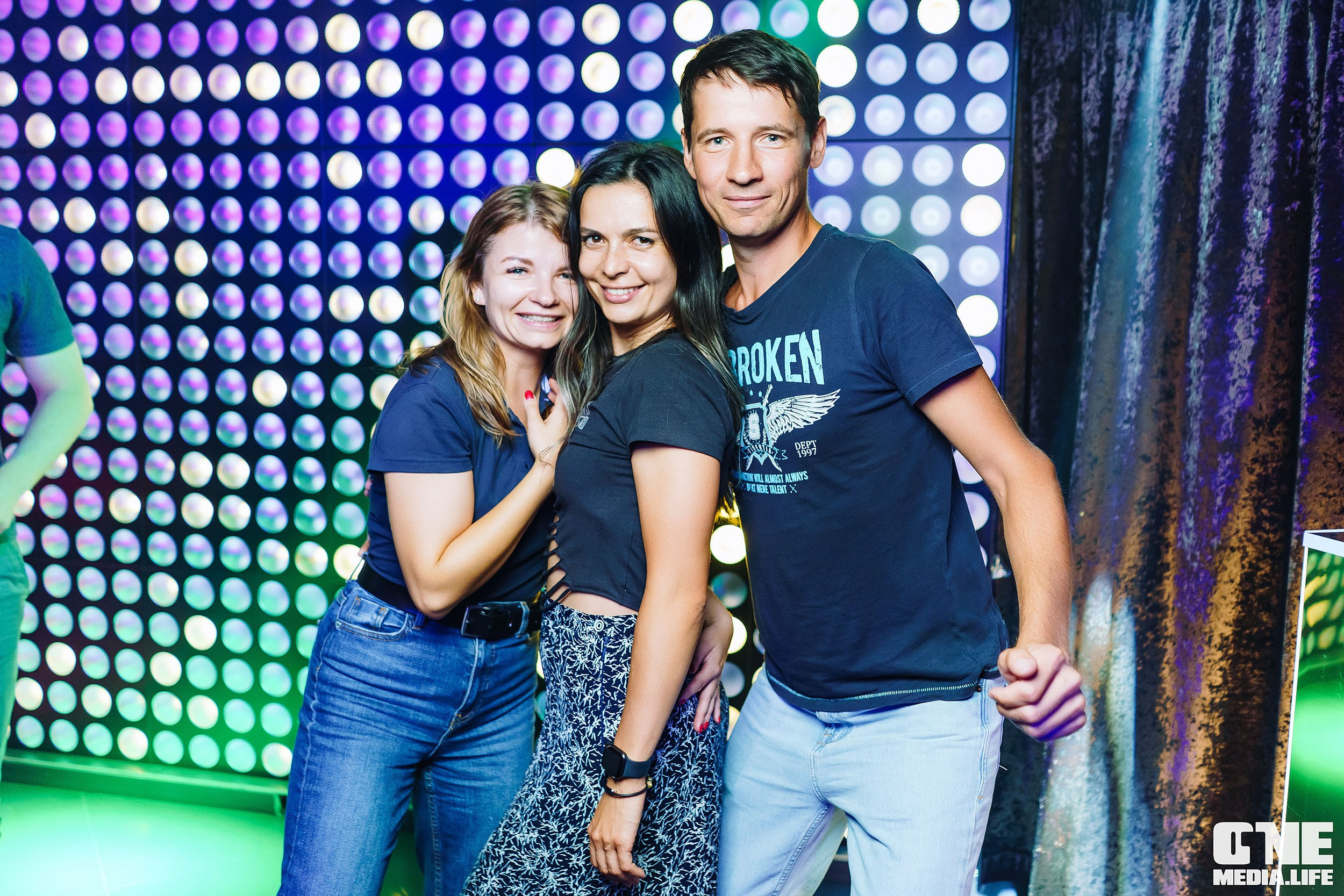 Фоторепортаж из караоке-клуба Эйфория. One Media Life: фоторепортажи, фотоотчеты с мероприятий и заведений