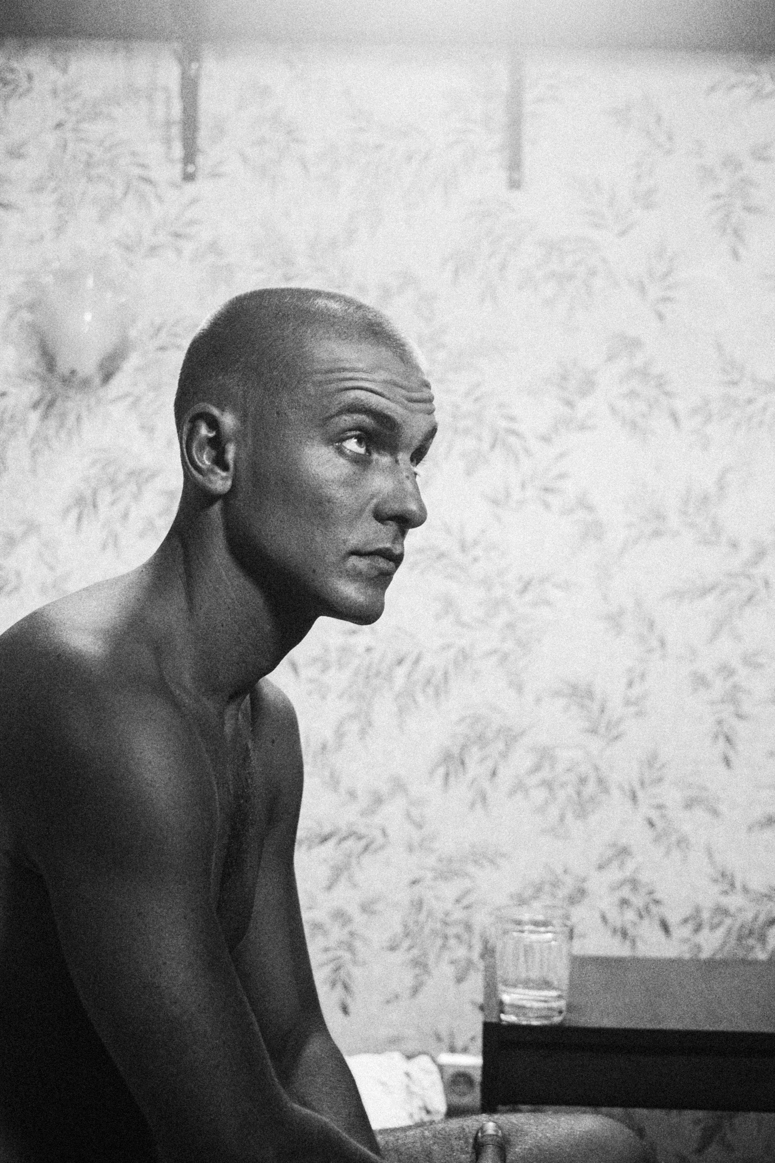 Behind the scenes. Portrait and backstage photographer Nina Crane