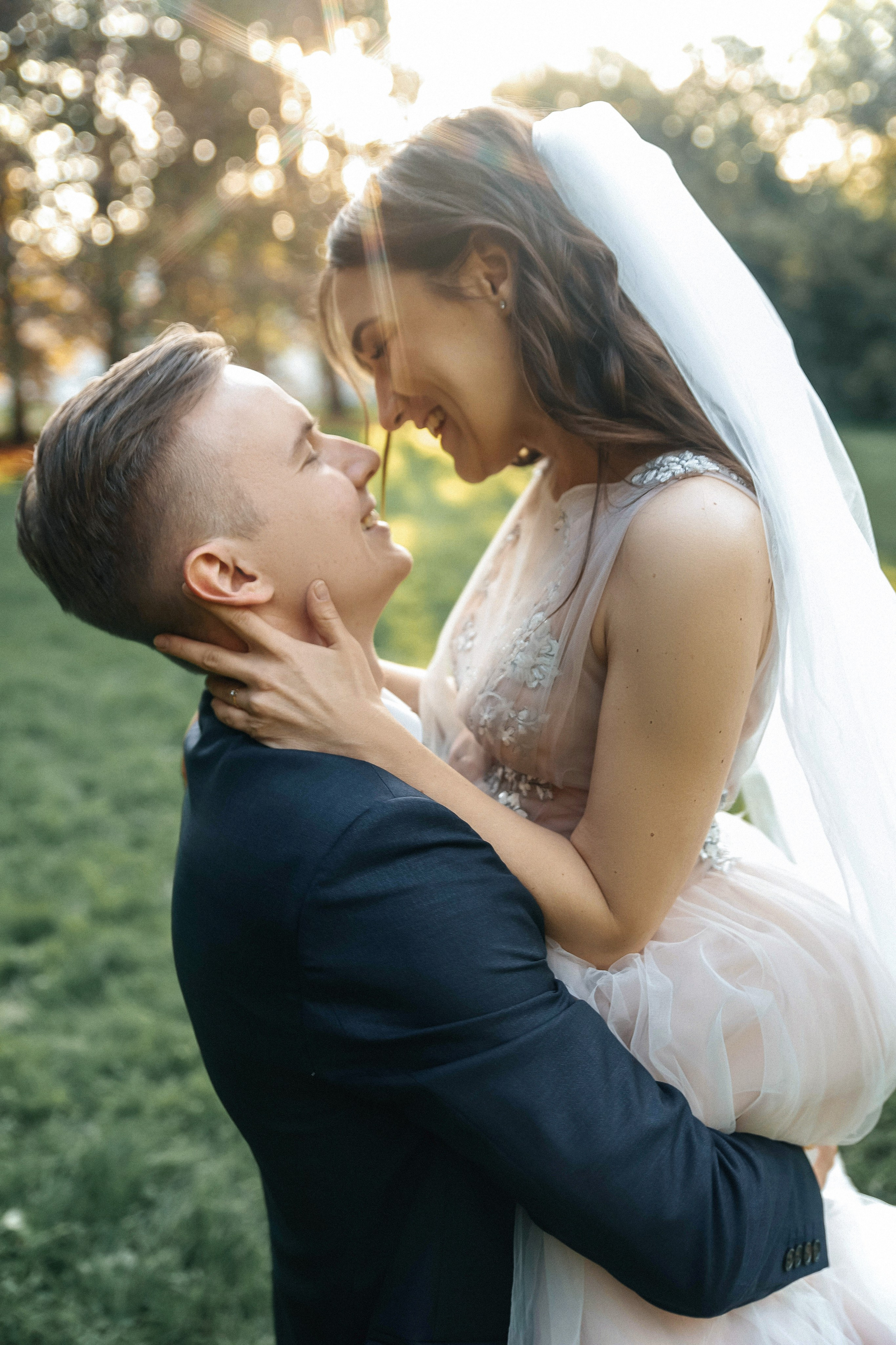 Свадебная фотосессия в Измайловском парке. Свадебный и семейный фотограф в Москве