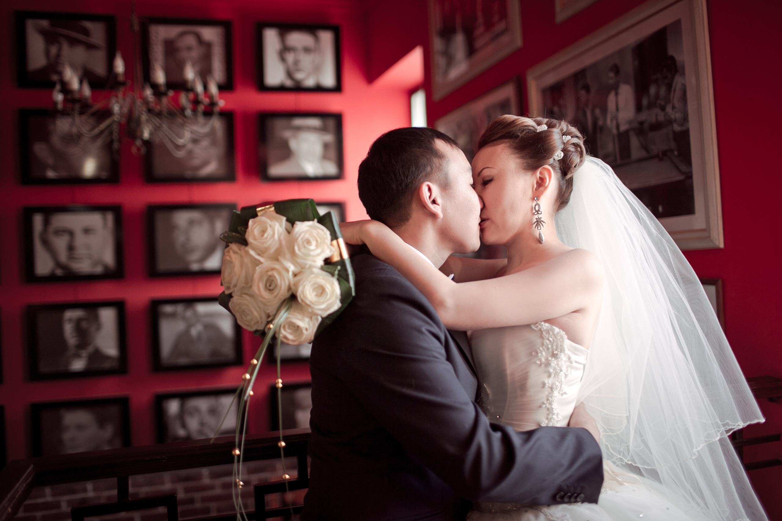 Зимнее свадебное фото. Фотограф Надежда Куин, Якутск