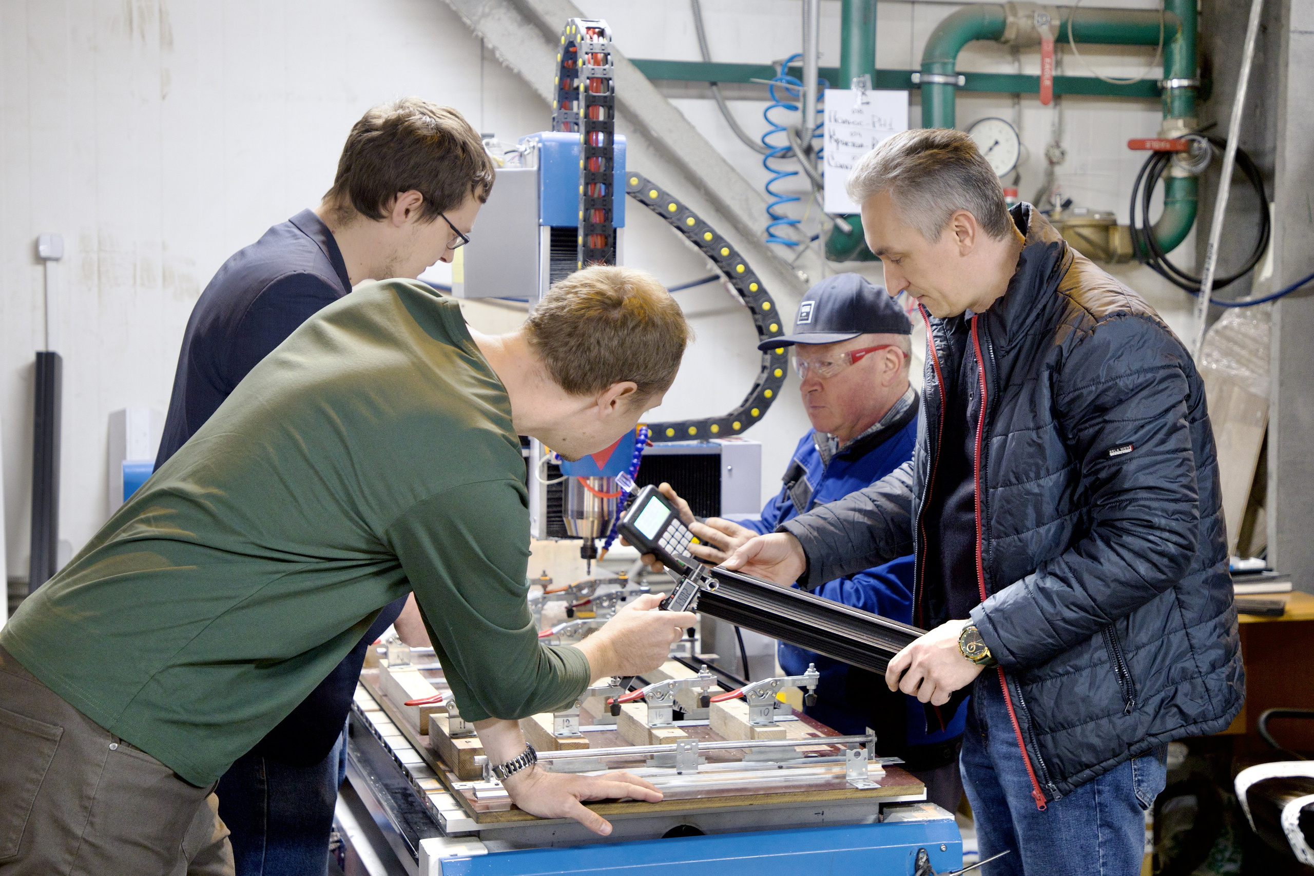 Фотосъёмка в офисе и на производстве. Школьные выпускные альбомы в Москве Марина Николаева