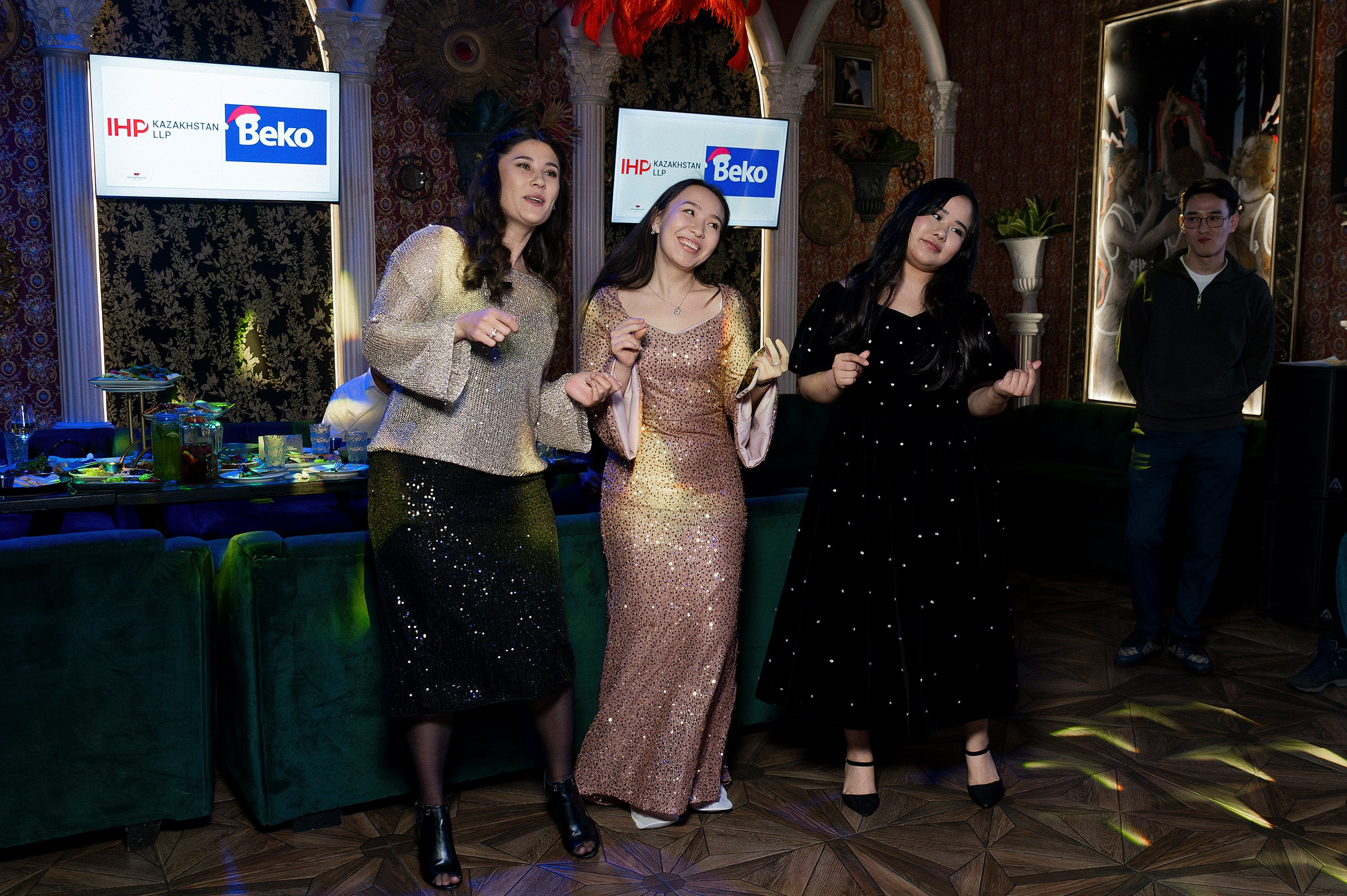 Beko Central Asia — Happy New Year. Фотограф в Алматы — Алексей Коньков | Репортаж, свадьбы, портреты