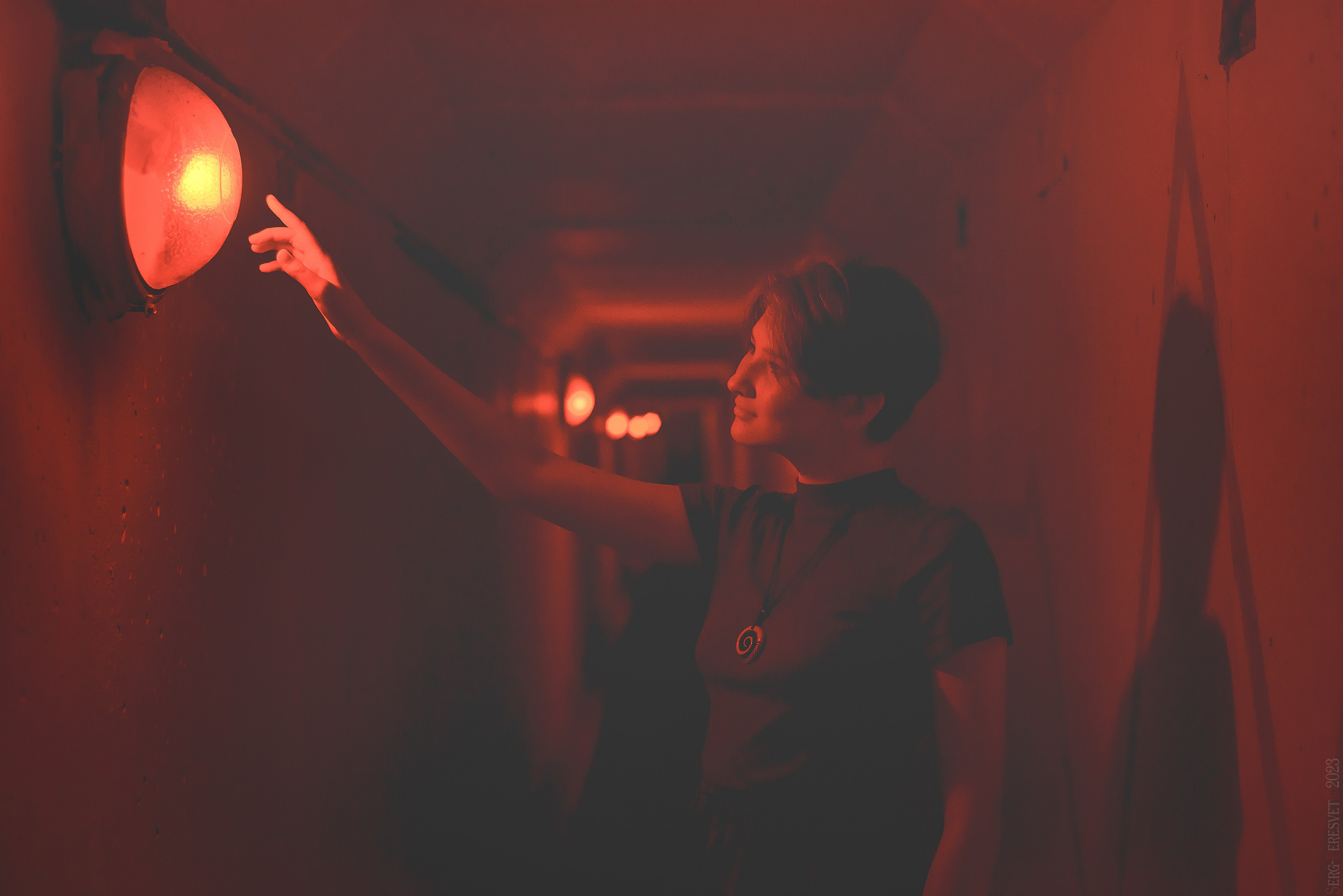 Фотосессия в студии для девушек в Москве - фотограф Сергей Пересвет. Ваш фотограф на праздник в Москве, Раменском, Жуковском, Люберцах