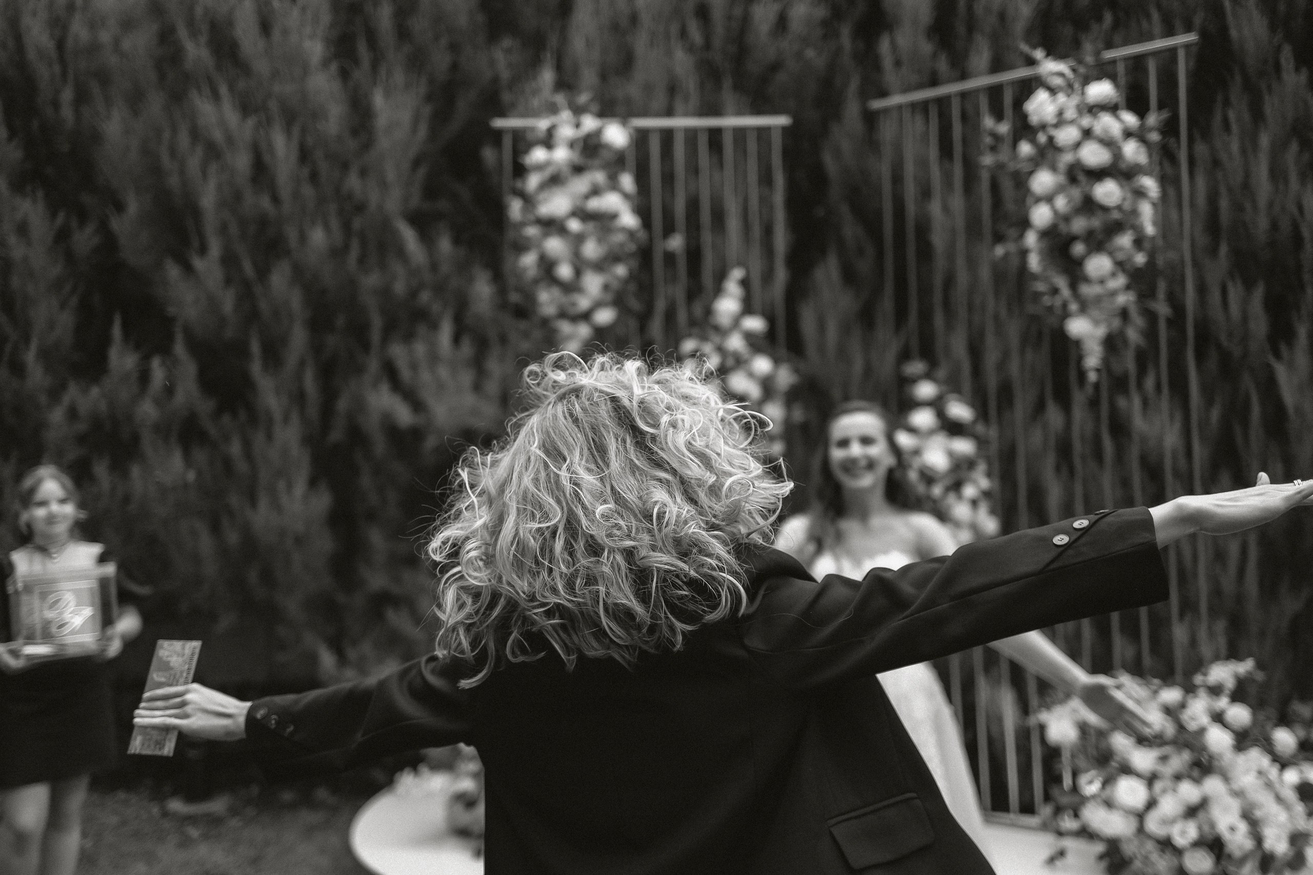 Что лучше: ЗАГС или выездная церемония в Самаре?