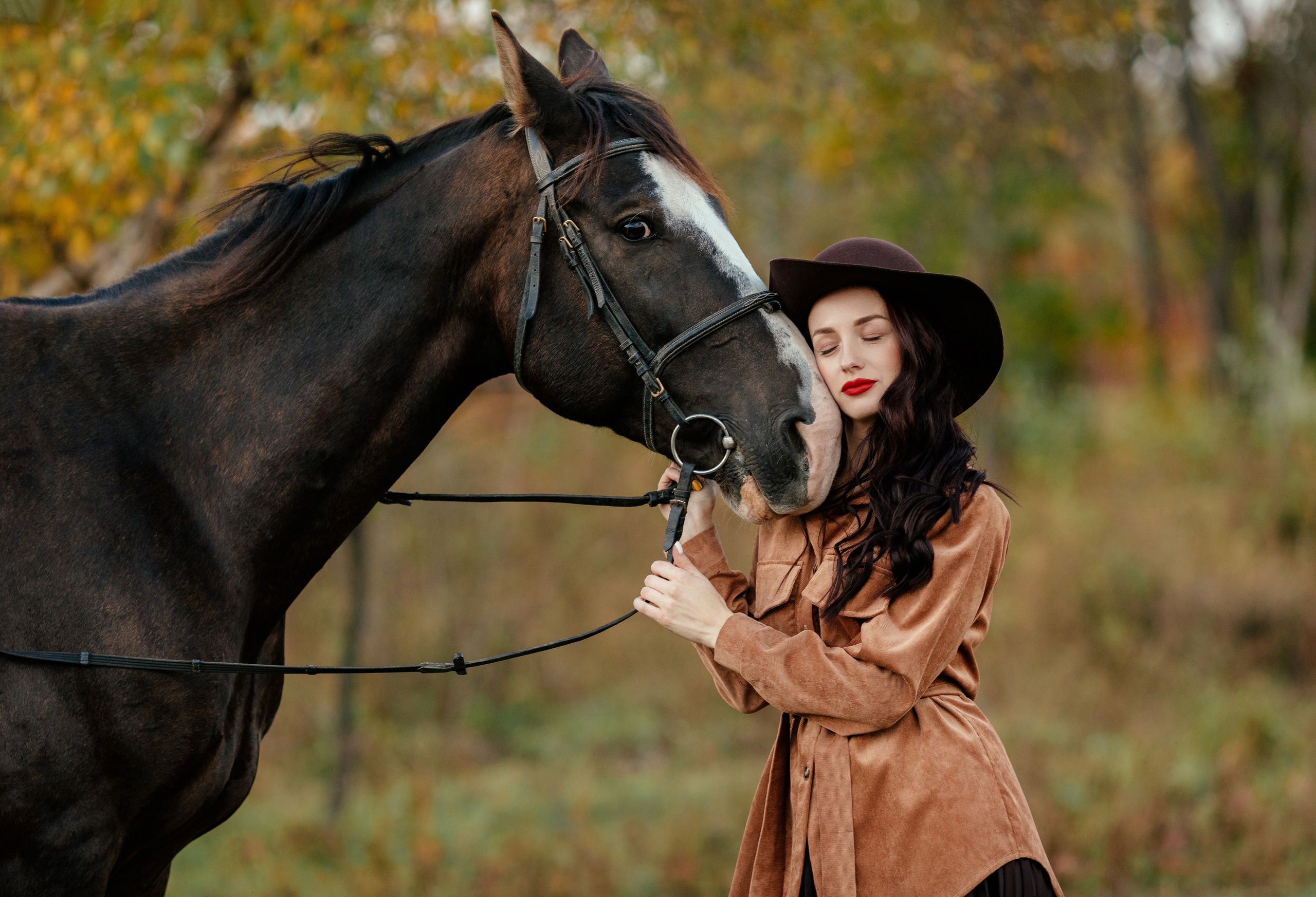 Фотосъемка с лошадью. Семейный и детский фотограф в Хабаровске Савишина Светлана