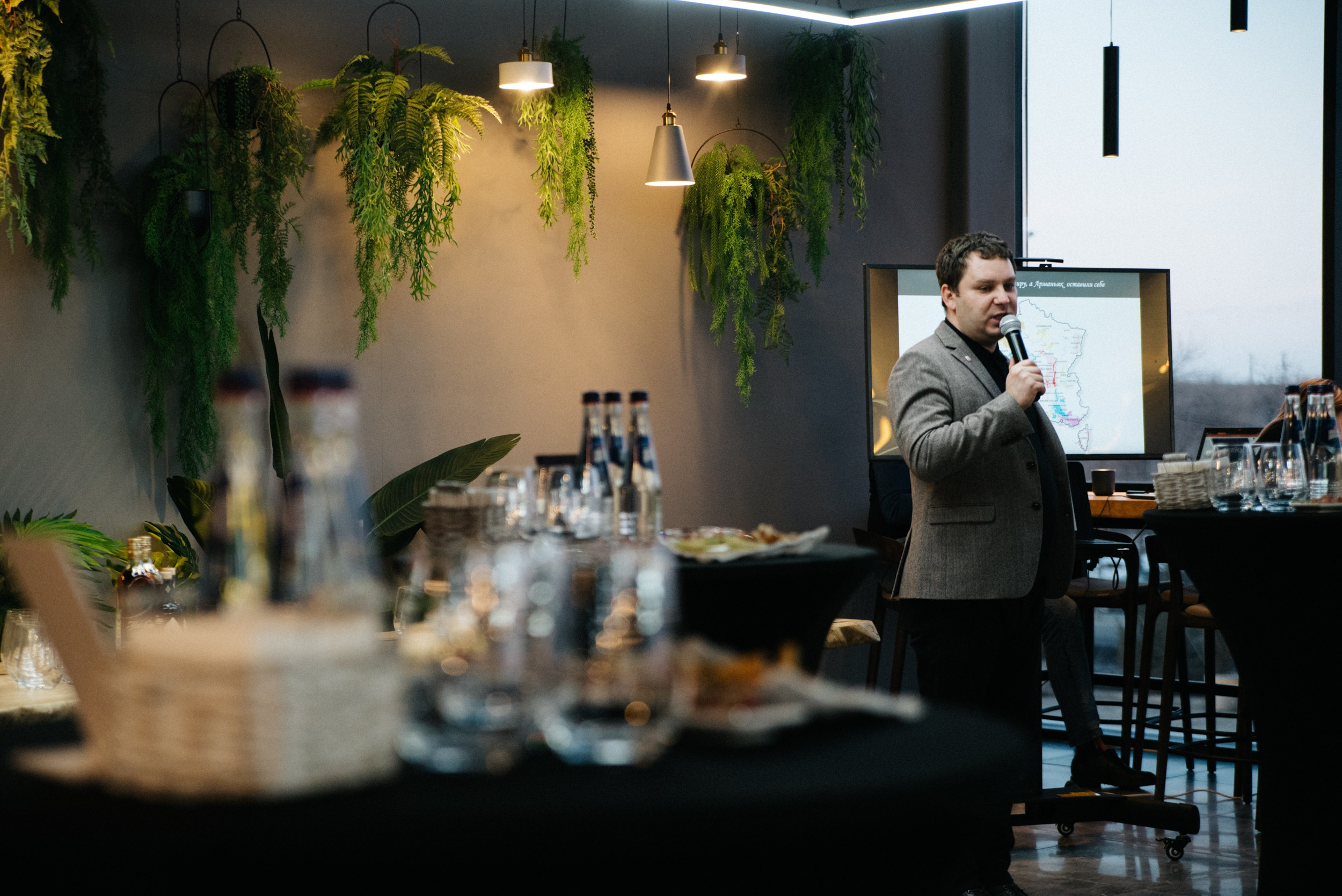 Винотека Dodici. Портретный и репортажной фотограф Алексей Волков. Москва, Оренбург