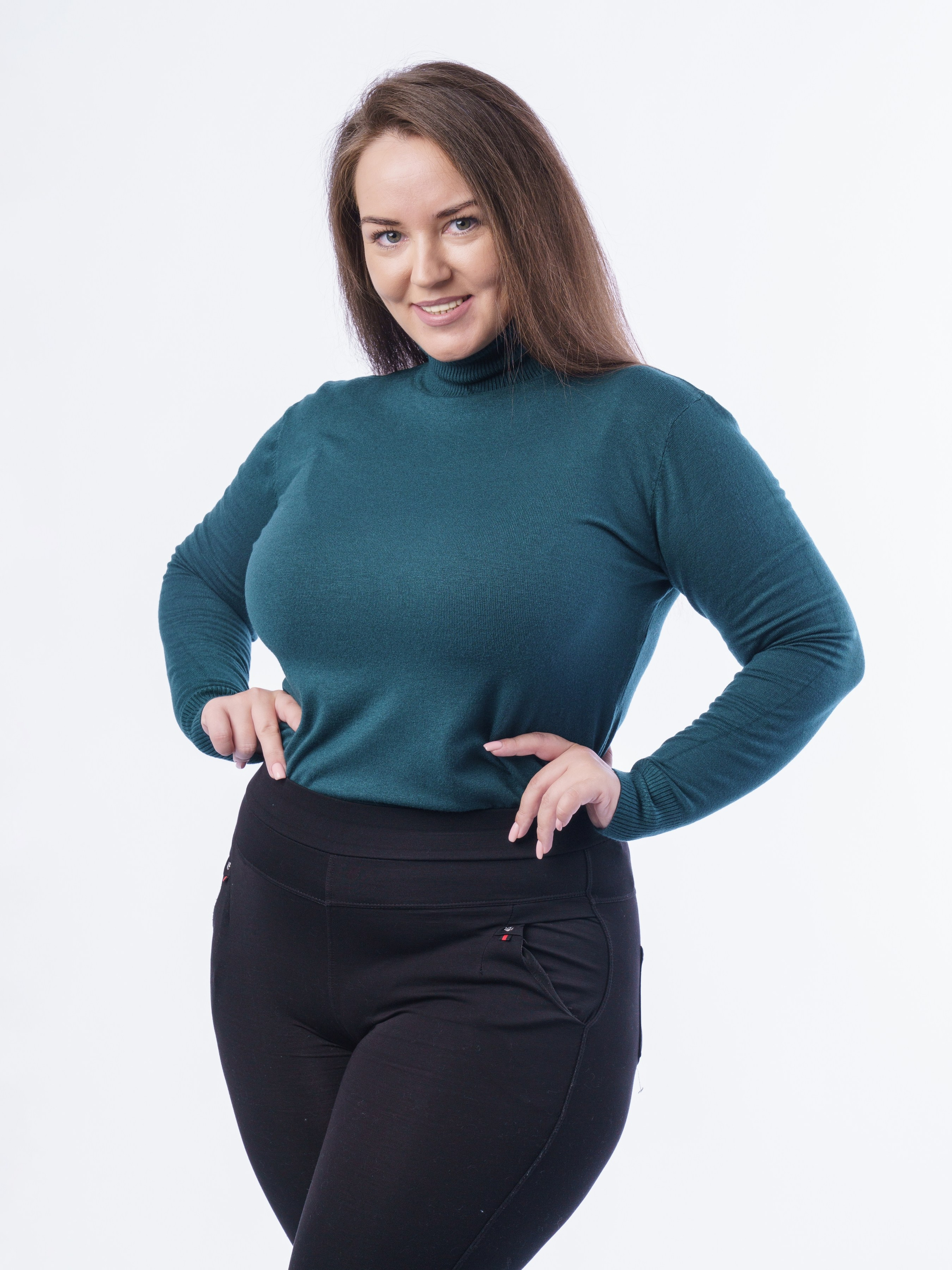 Водолазки, модель Мария и Елена. KED Production — продакшн из СПб. Создаём фото, видео и контент, который помогает брендам и селлерам продавать больше