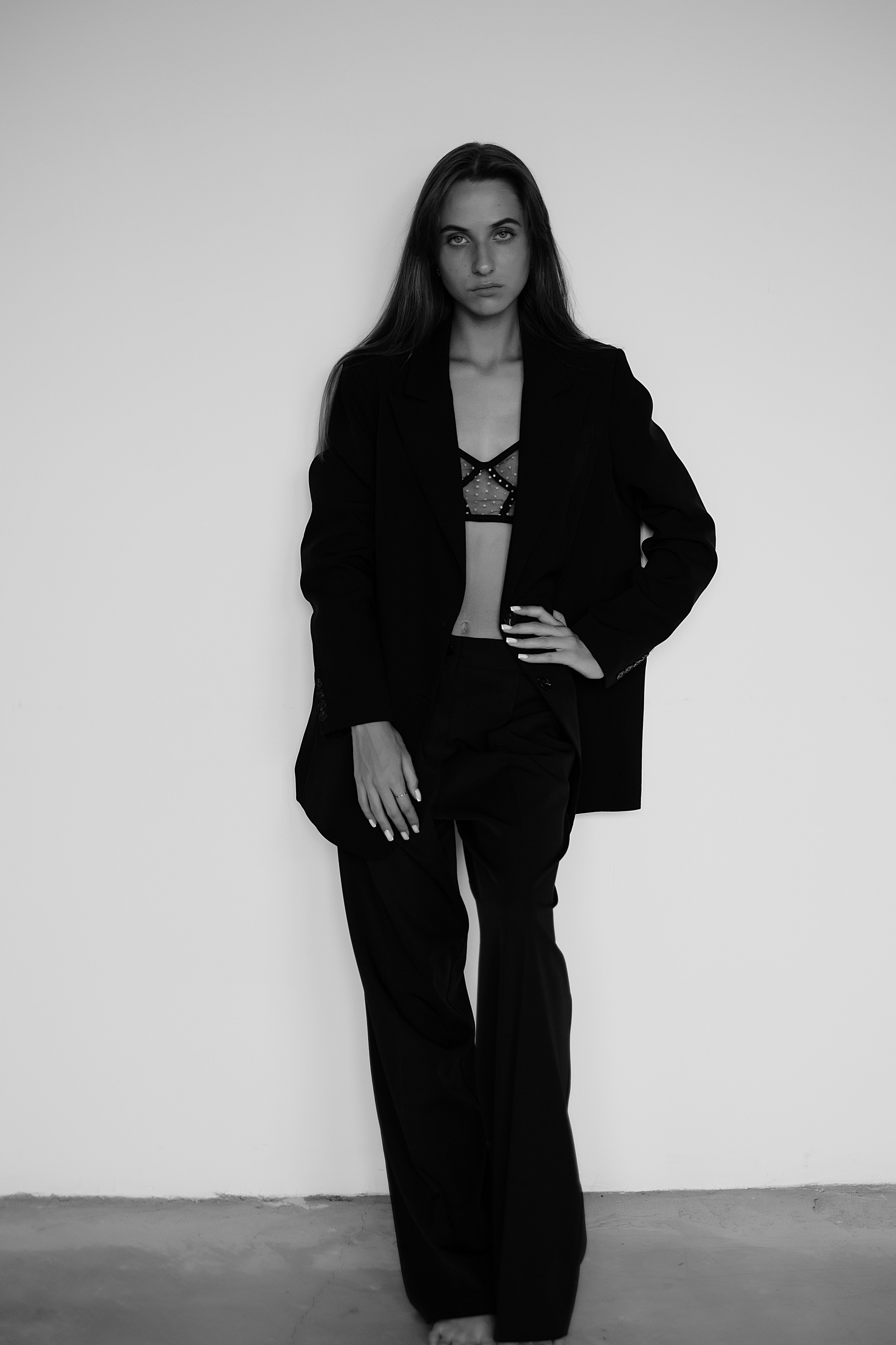 Настя. Не смотри на других, смотри внутрь себя