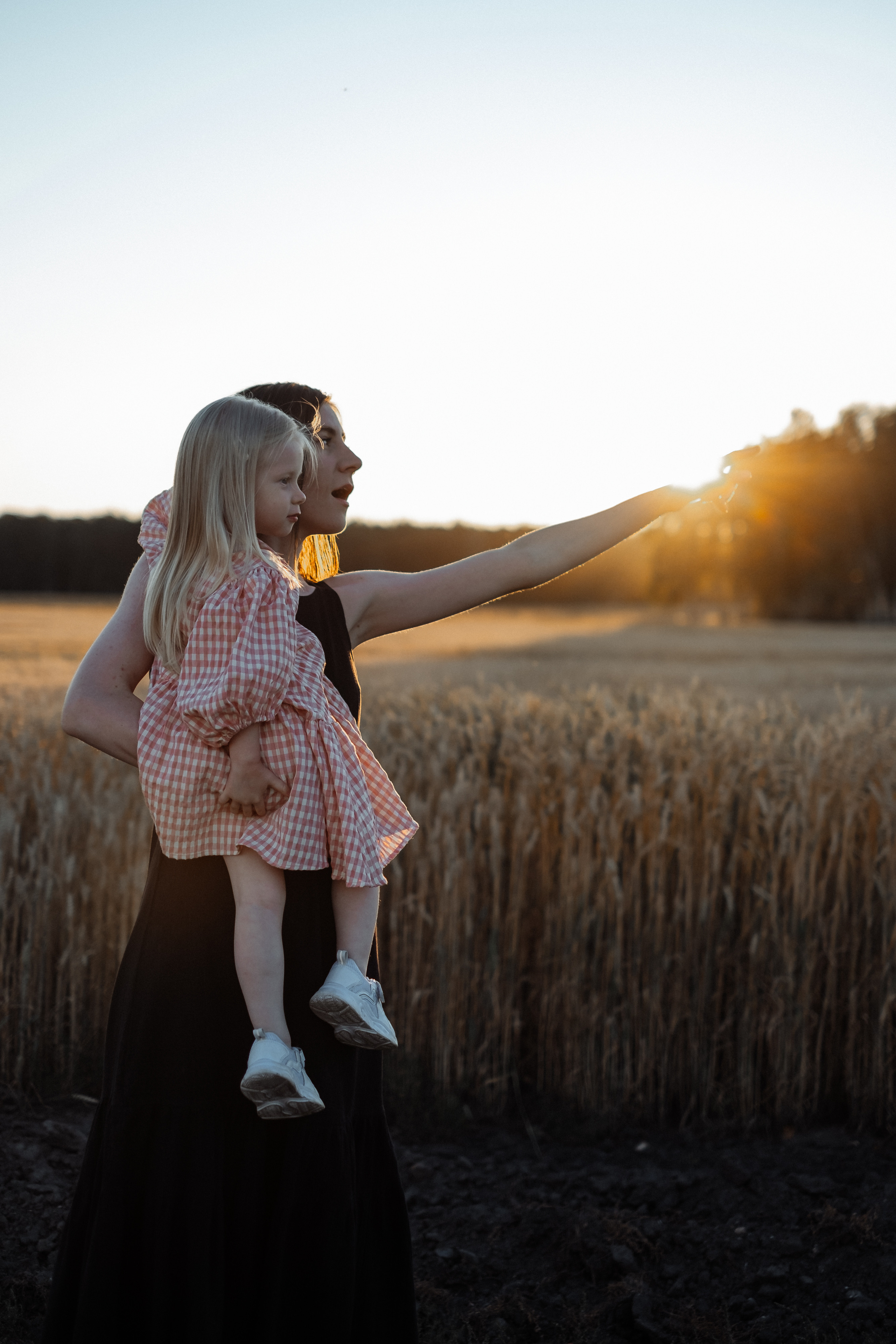 Саша и Маша. Не смотри на других, смотри внутрь себя