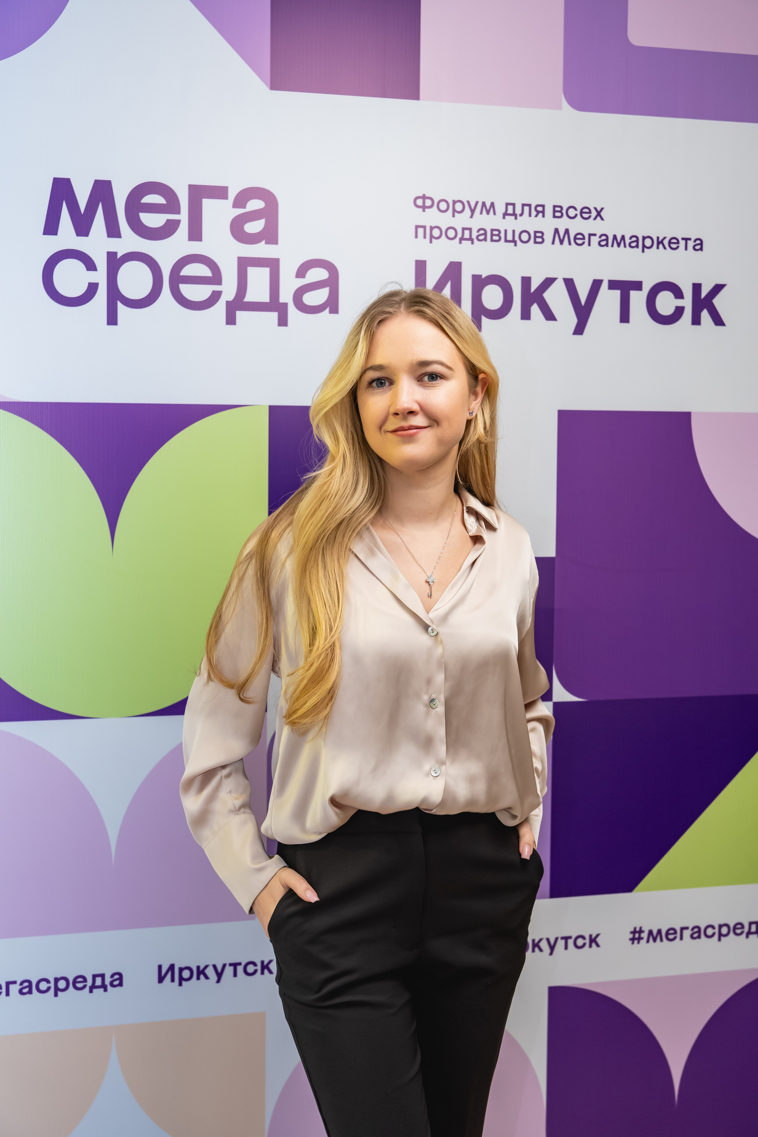 Мегасреда. Занимаюсь профессиональной фотографией и живу рядом с Байкалом. Работаю в разных жанрах