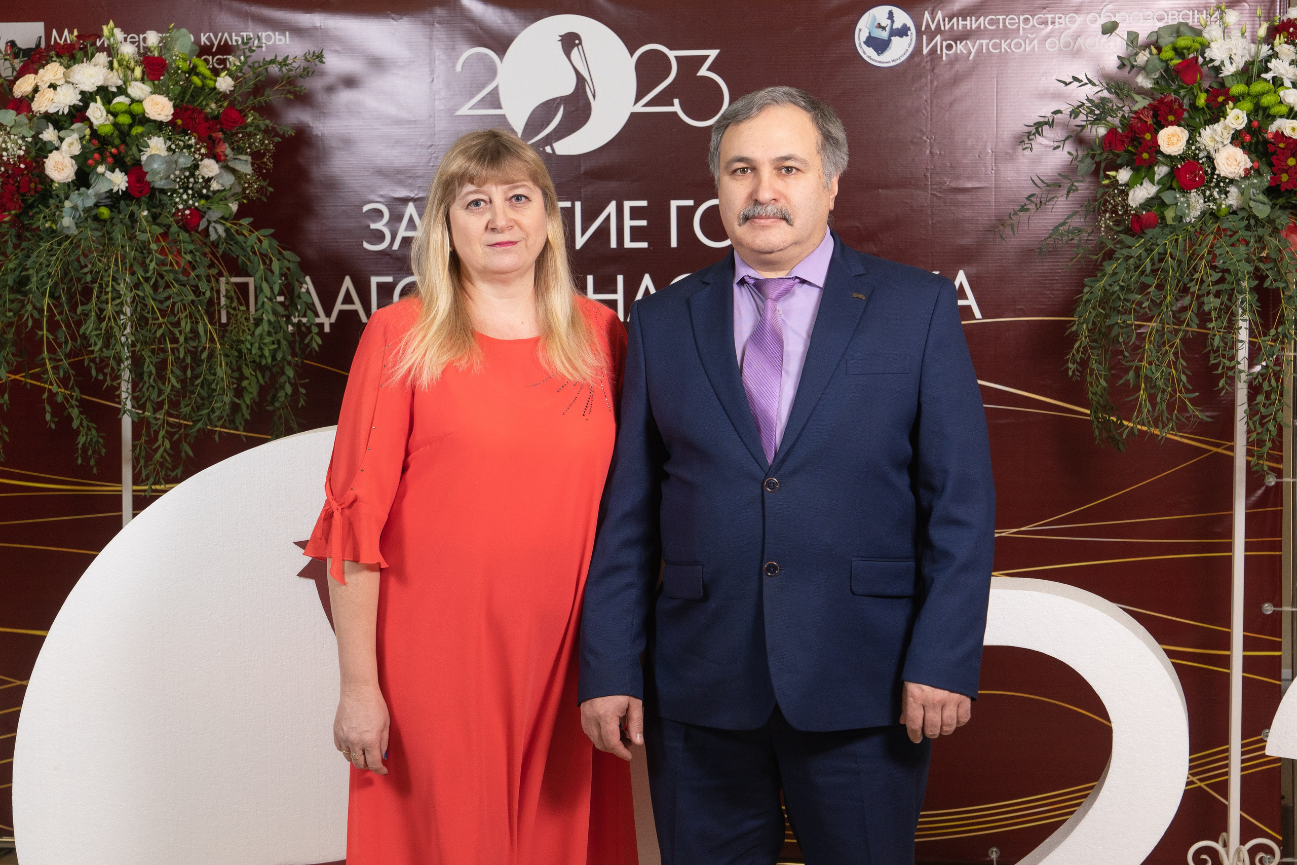 Музыкальный театр. Занимаюсь профессиональной фотографией и живу рядом с Байкалом. Работаю в разных жанрах