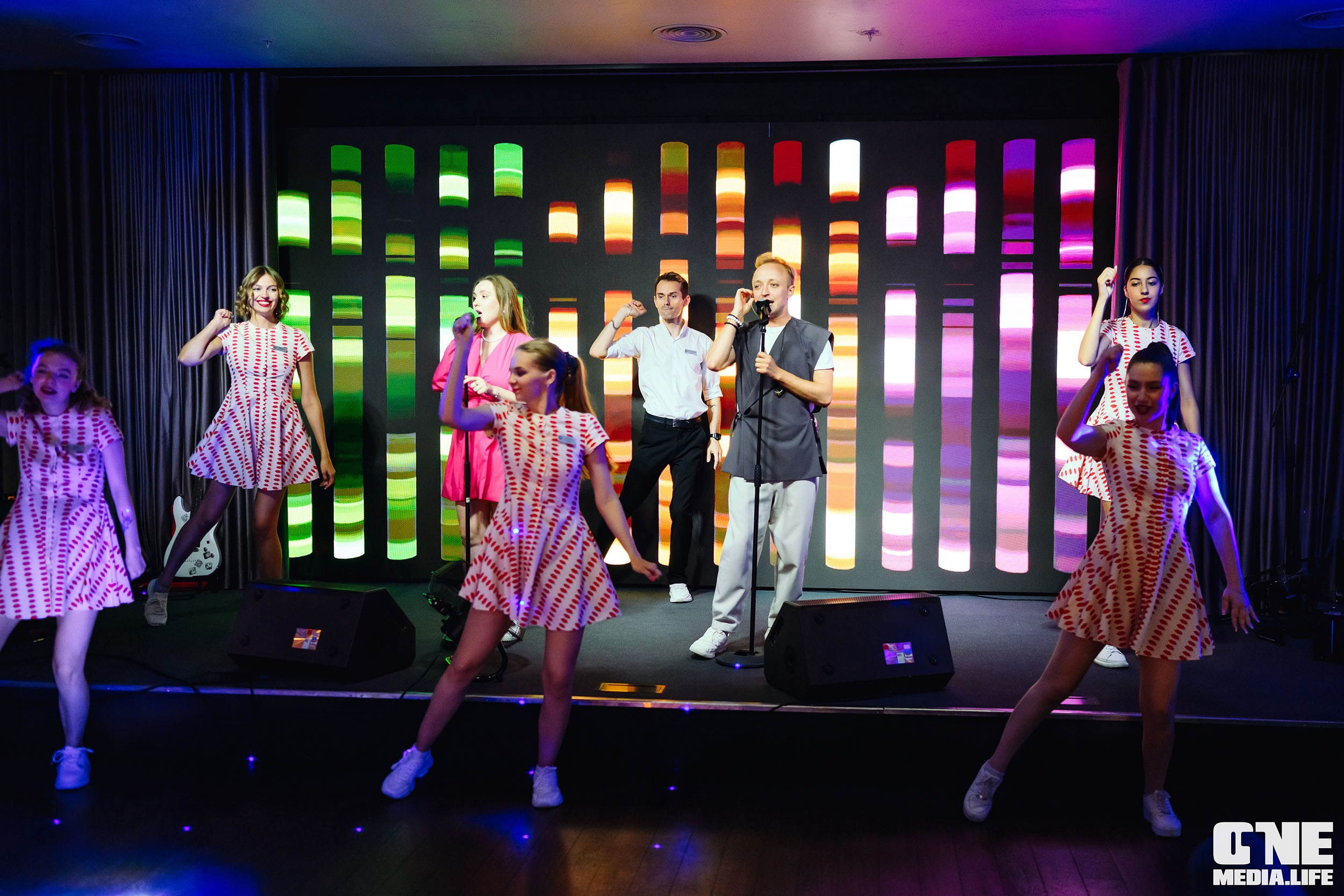 Фоторепортаж с вечеринки в ресторане Океан. One Media Life: фоторепортажи, фотоотчеты с мероприятий и заведений