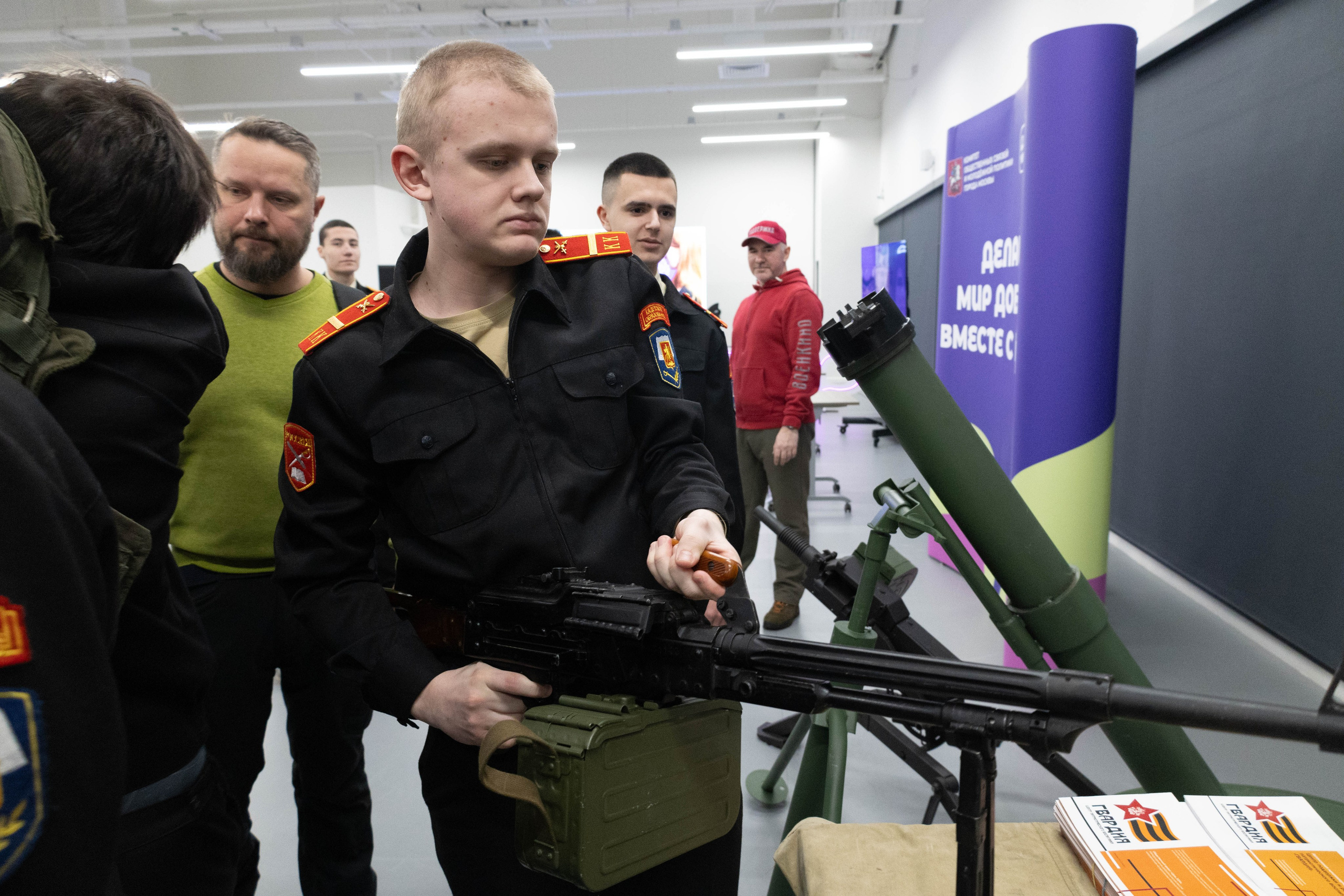 Выставка «Наш путь к победе: «Портрет Героя СВО». Репортажный фотограф в Москве Иван Кулак