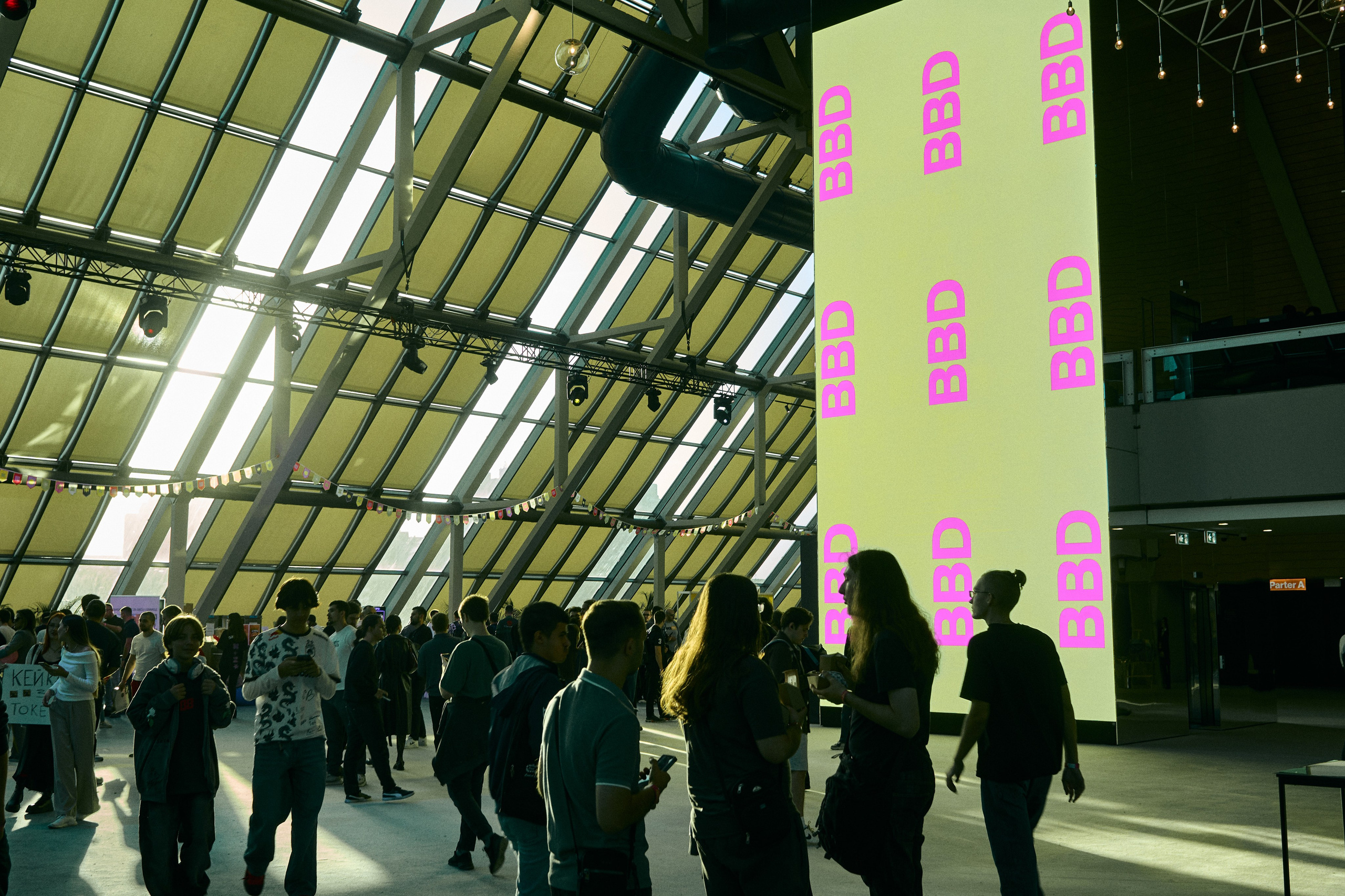 BetBoomDacha. See the moment and catche. commercial and reportage