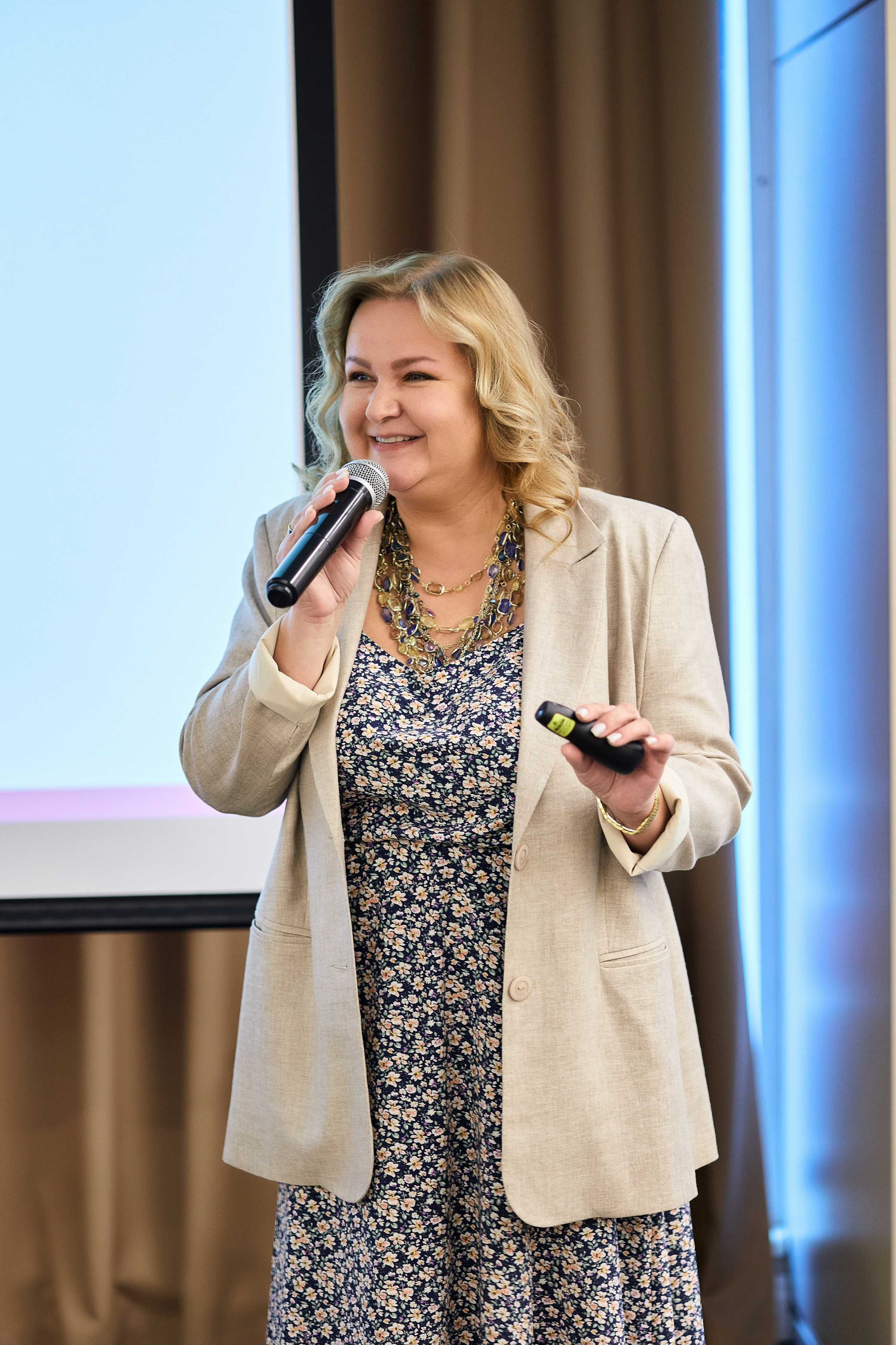 Конференция в Казани. Хороший репортажный и промышленный фотограф в Казани Алексей Щелконогов