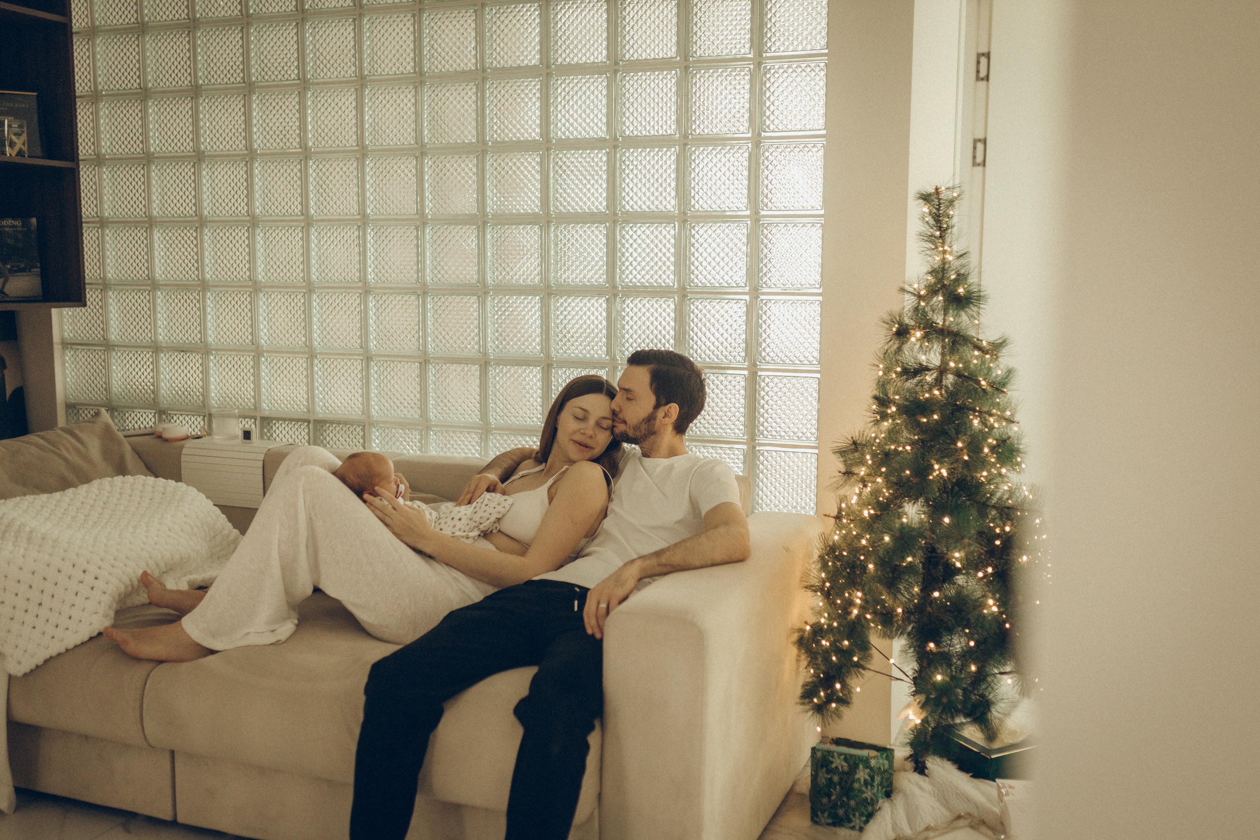 Вика, Леша и Алиса. Семейный фотограф и фотограф на роды в Ростове-на-Дону Мухина Виктория