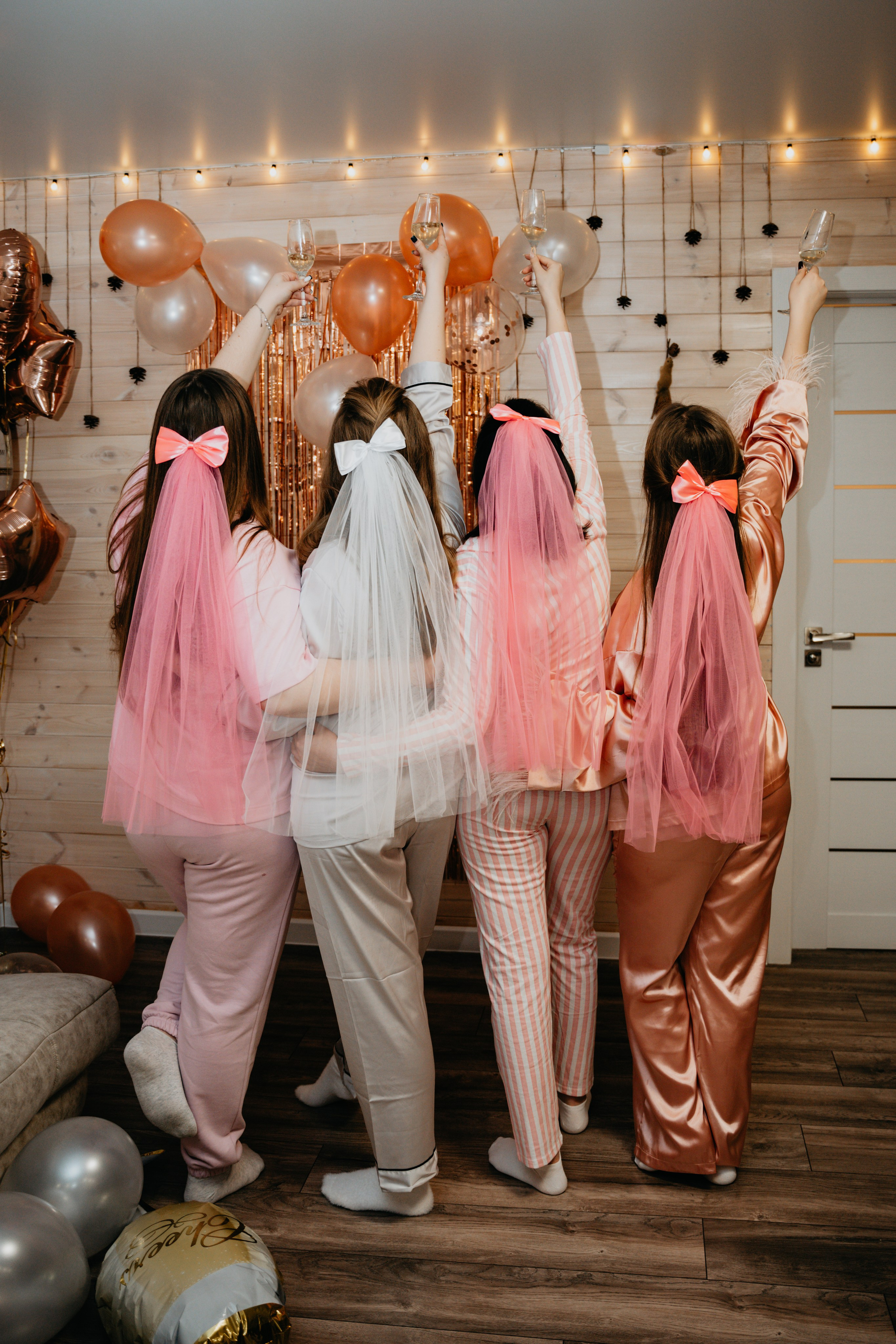 Девичник. Девчонки зажигалочки