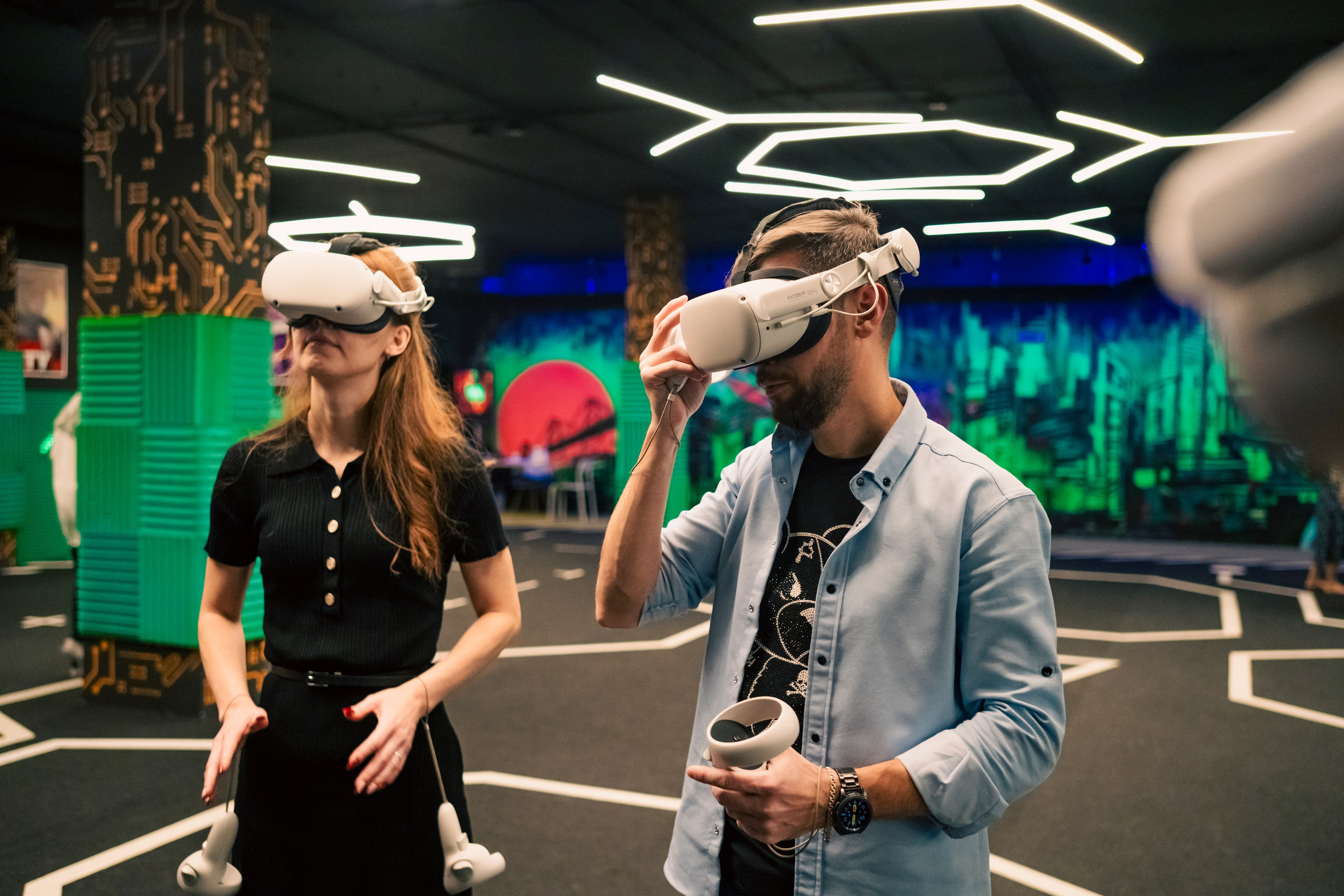 VR (November-December 2024). Felixtones