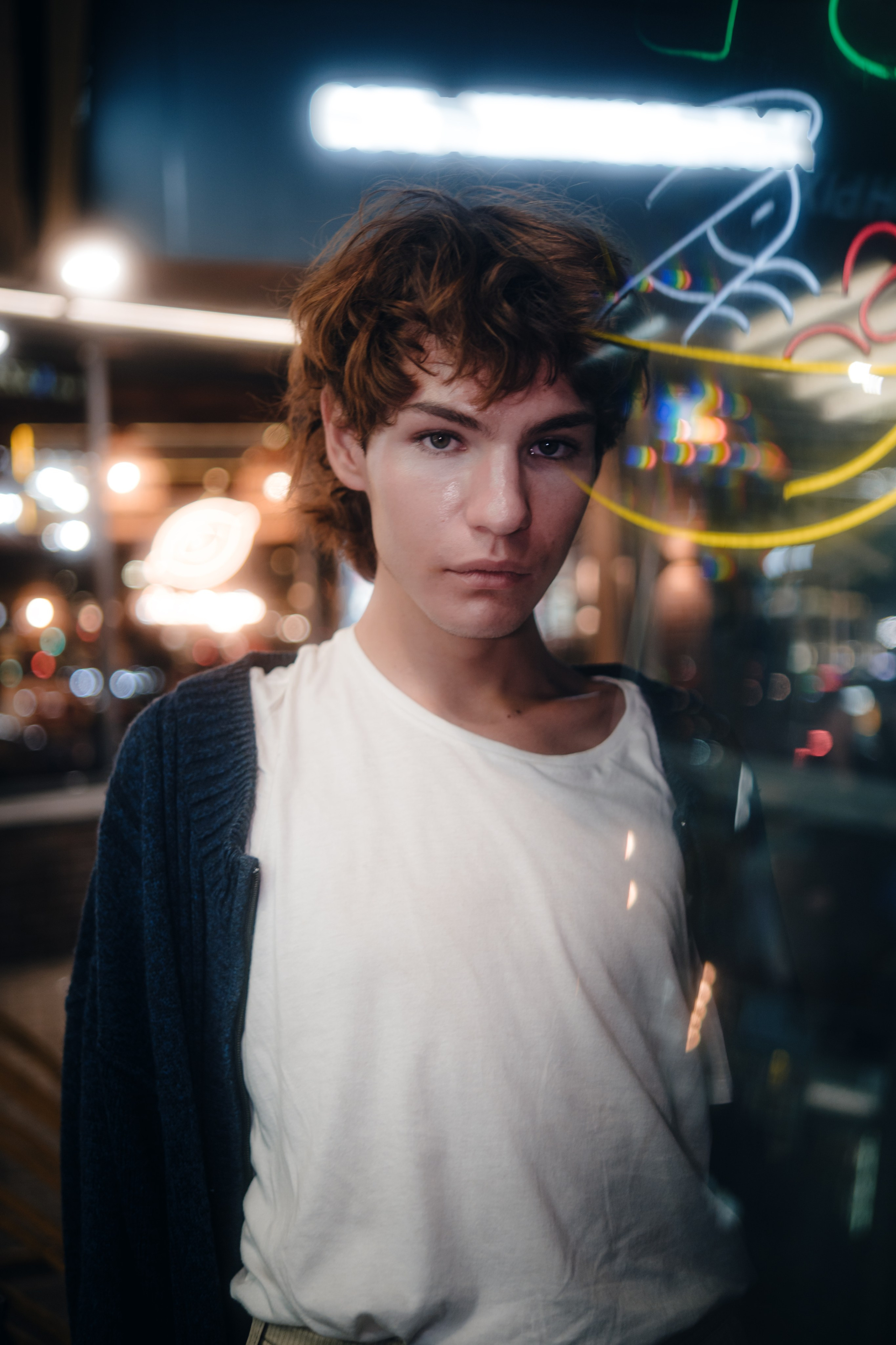 Глеб / EXTRA UNCONTROLLED BOKEH & Refraction of the Showcase. Felixtones