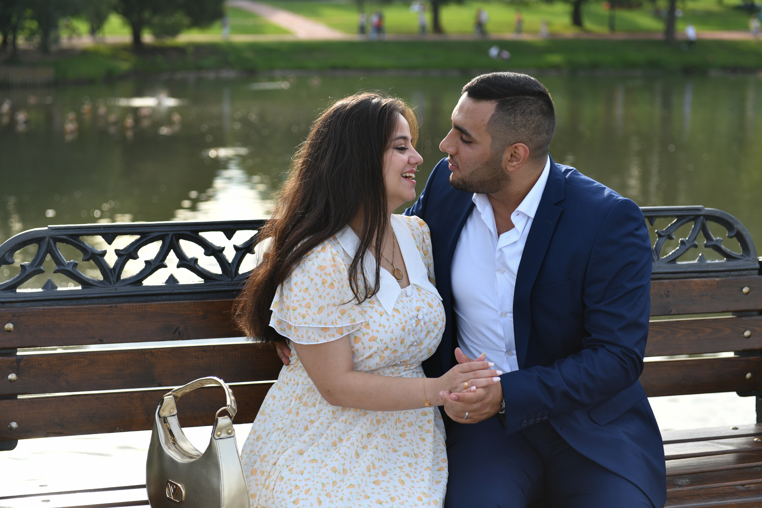 Омар и Рим свадебная прогулка в Царицыно. Свадебный и портретный фотограф в Москве Галина Борисова