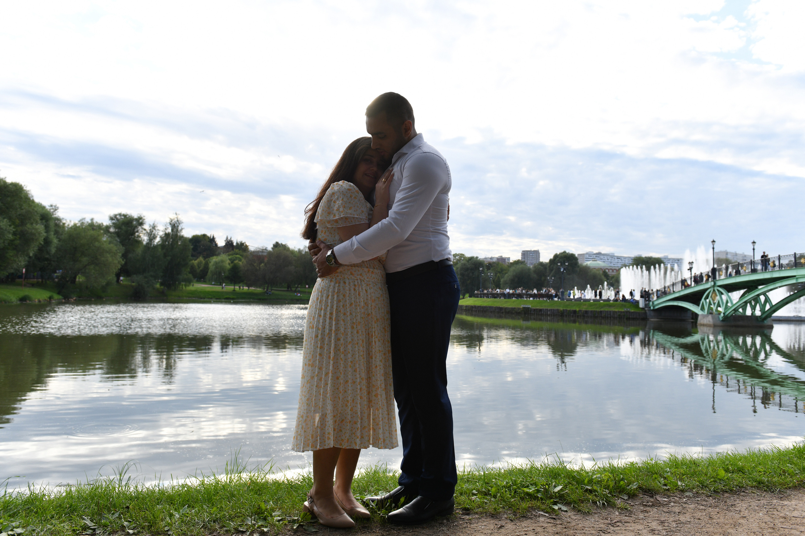 Омар и Рим свадебная прогулка в Царицыно. Свадебный и портретный фотограф в Москве Галина Борисова