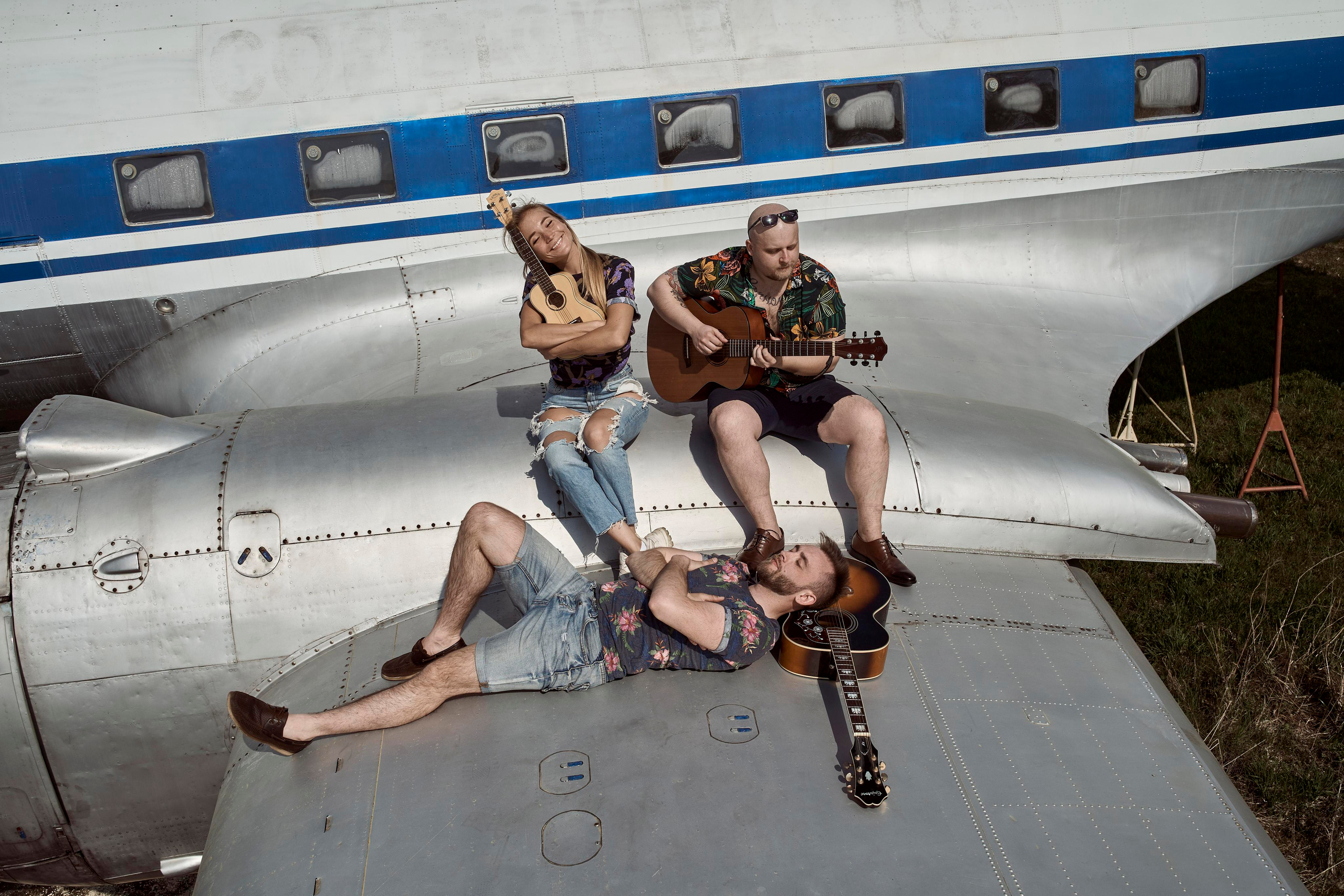 MAYDAYMAYDAY. Съемка на аэродроме. Свадебный фотограф и видеограф из Санкт-Петербурга Агарков Никита
