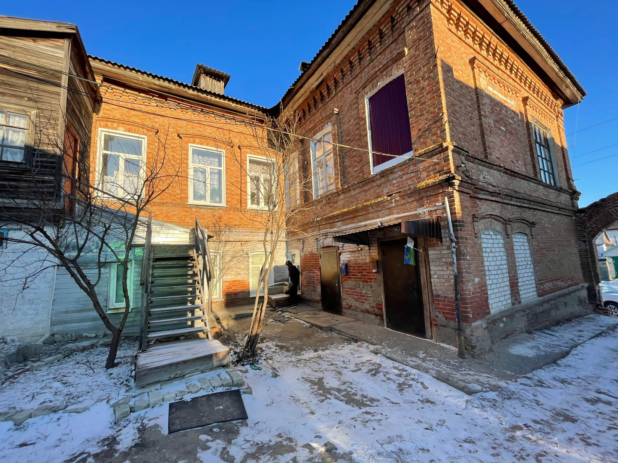 20 051 Старый двор. ВИЗУАЛЬНЫЕ И ЗВУКОВЫЕ РЕШЕНИЯ ДЛЯ БИЗНЕСА И СЪЁМОК ТЕЛЕТЕЛА