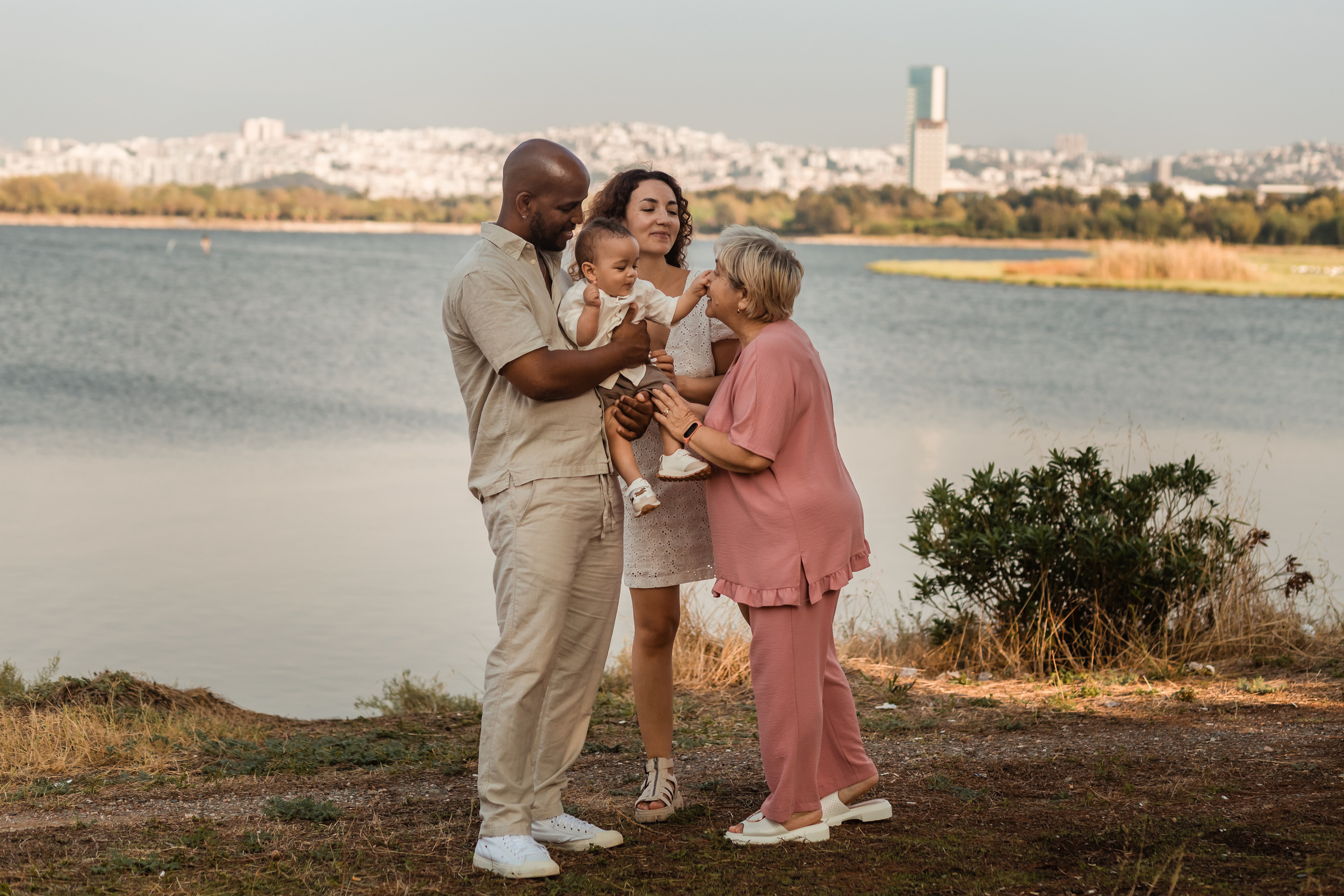 We and Izmir. Professional family and children’s photographer in Izmir Irina Eron