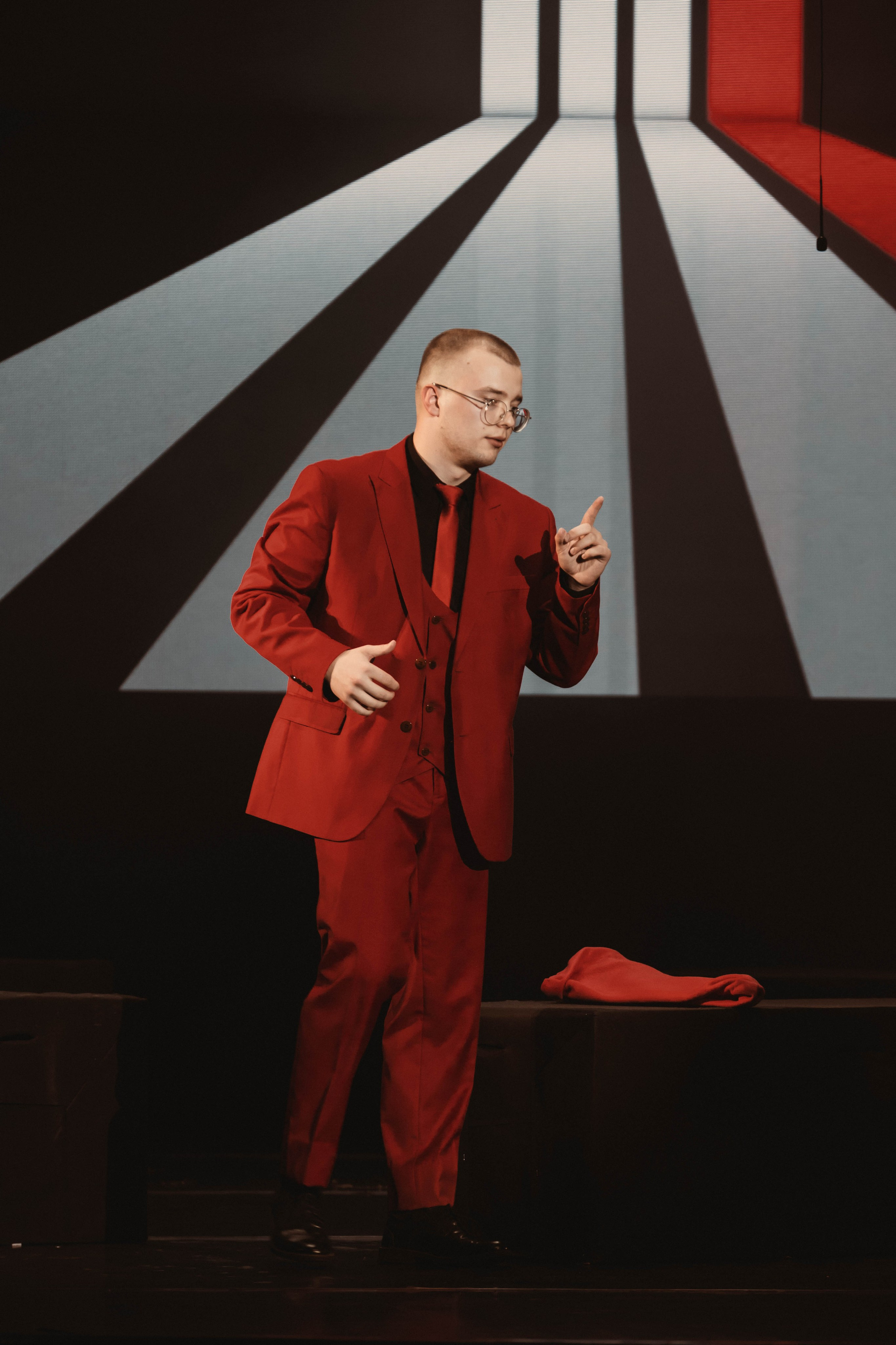 СПЕКТАКЛЬ. |ПОДТВЕРДИТЕ, ЧТО ВЫ ЧЕЛОВЕК. Фотограф в Екатеринбурге Ирада Баянгулова