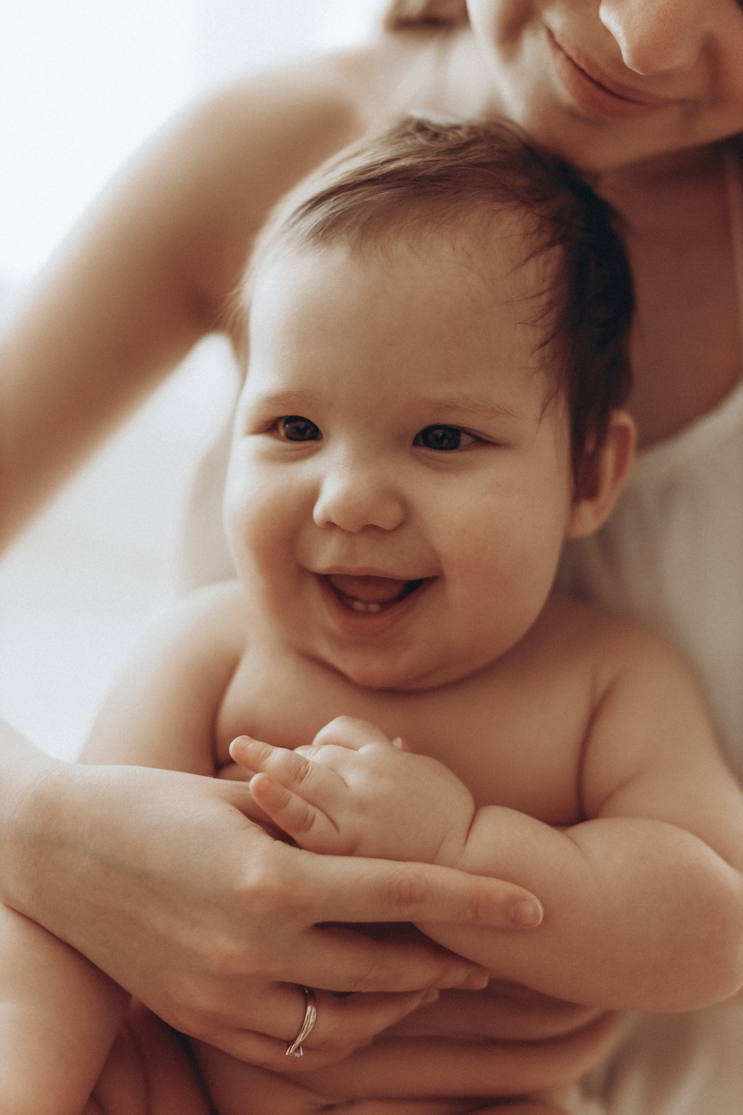 Фотосессия материнства. Студийная и домашняя съемка с детьми. Семейный и фотограф новорожденных в Санкт-Петербурге Ольга Руденко