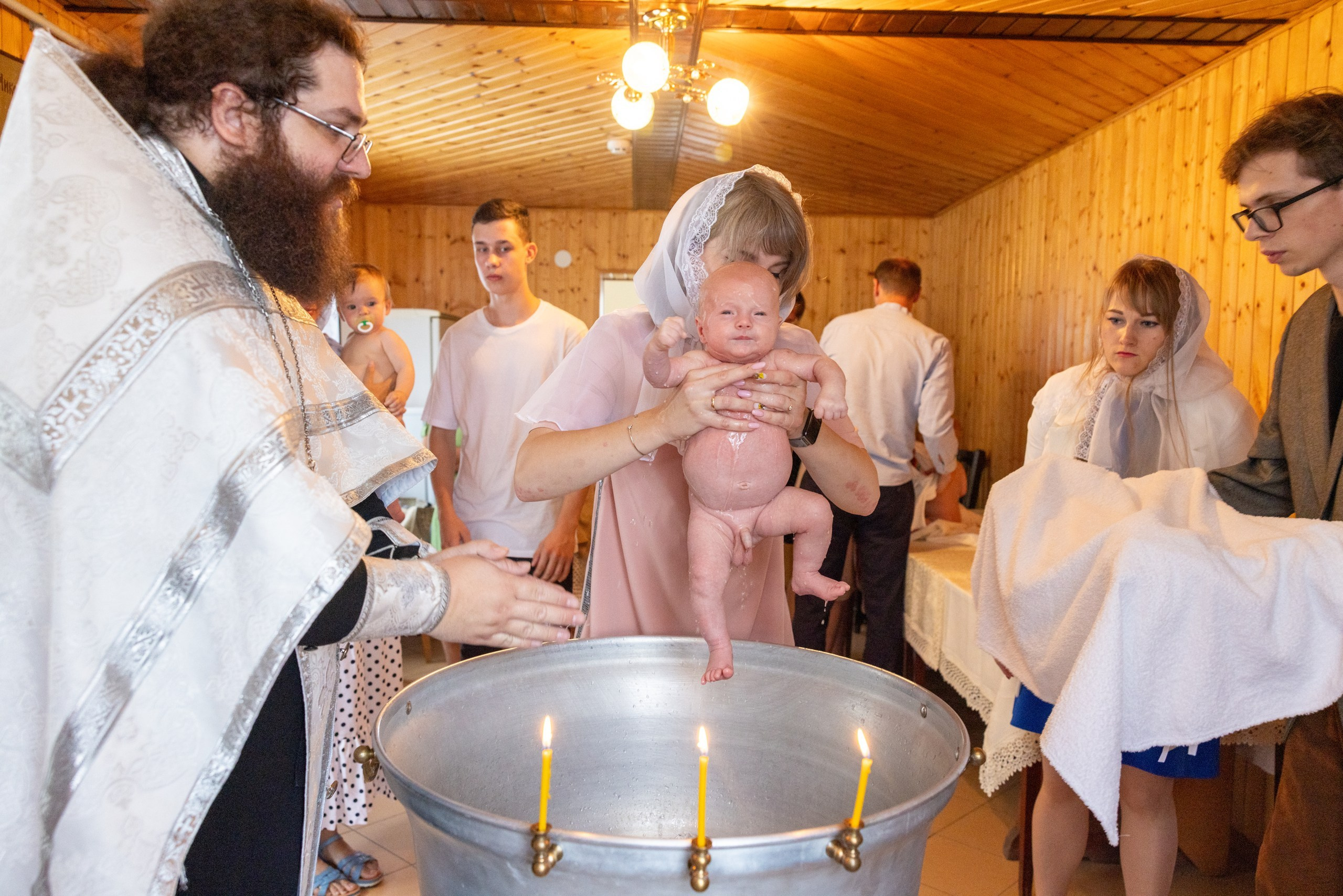Образец репортажа крещения оригиналы, без искажений, без вспышки, светосильная оптика!. Фотограф в Туле Крупский АнДРей. Фотостудия «КАДР71» в Туле
