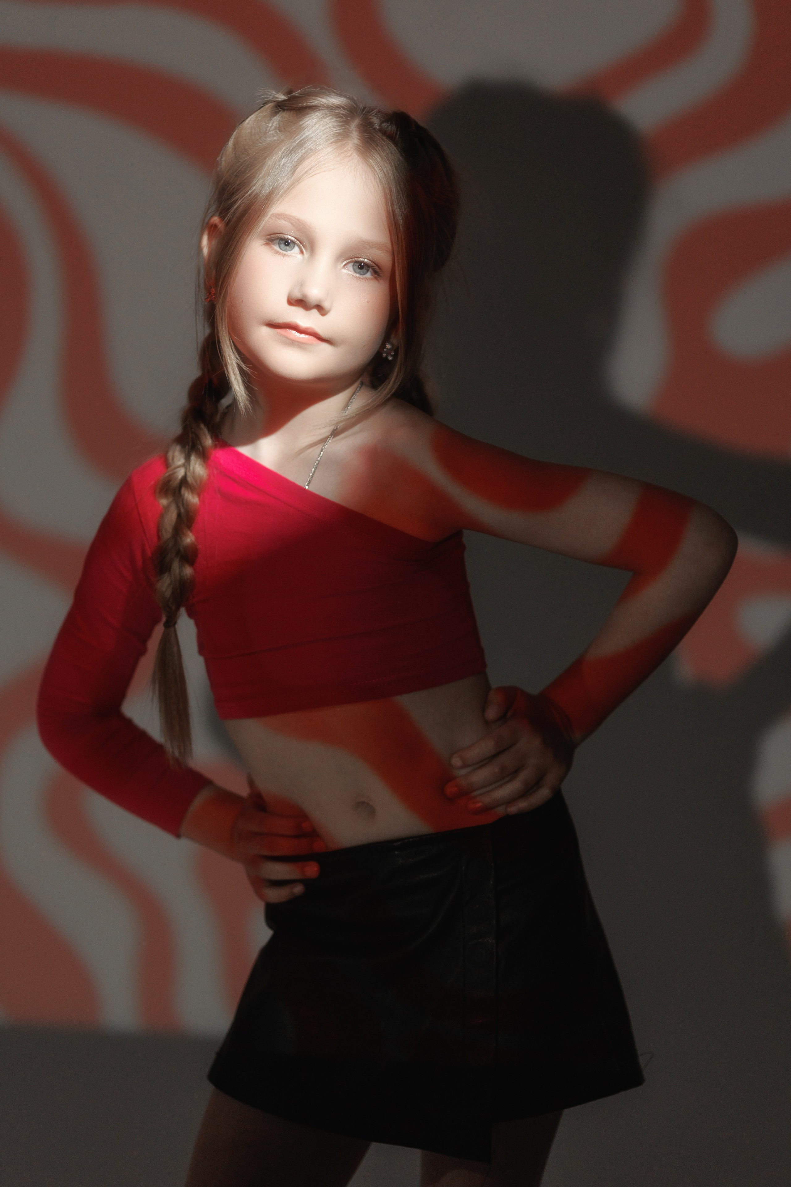 Фотосессия с проектором для модельного агентства Victory. Анна Демидец — маркетолог и фотограф в Новошахтинске, Шахтах и Ростове-на-Дону и онлайн по РФ