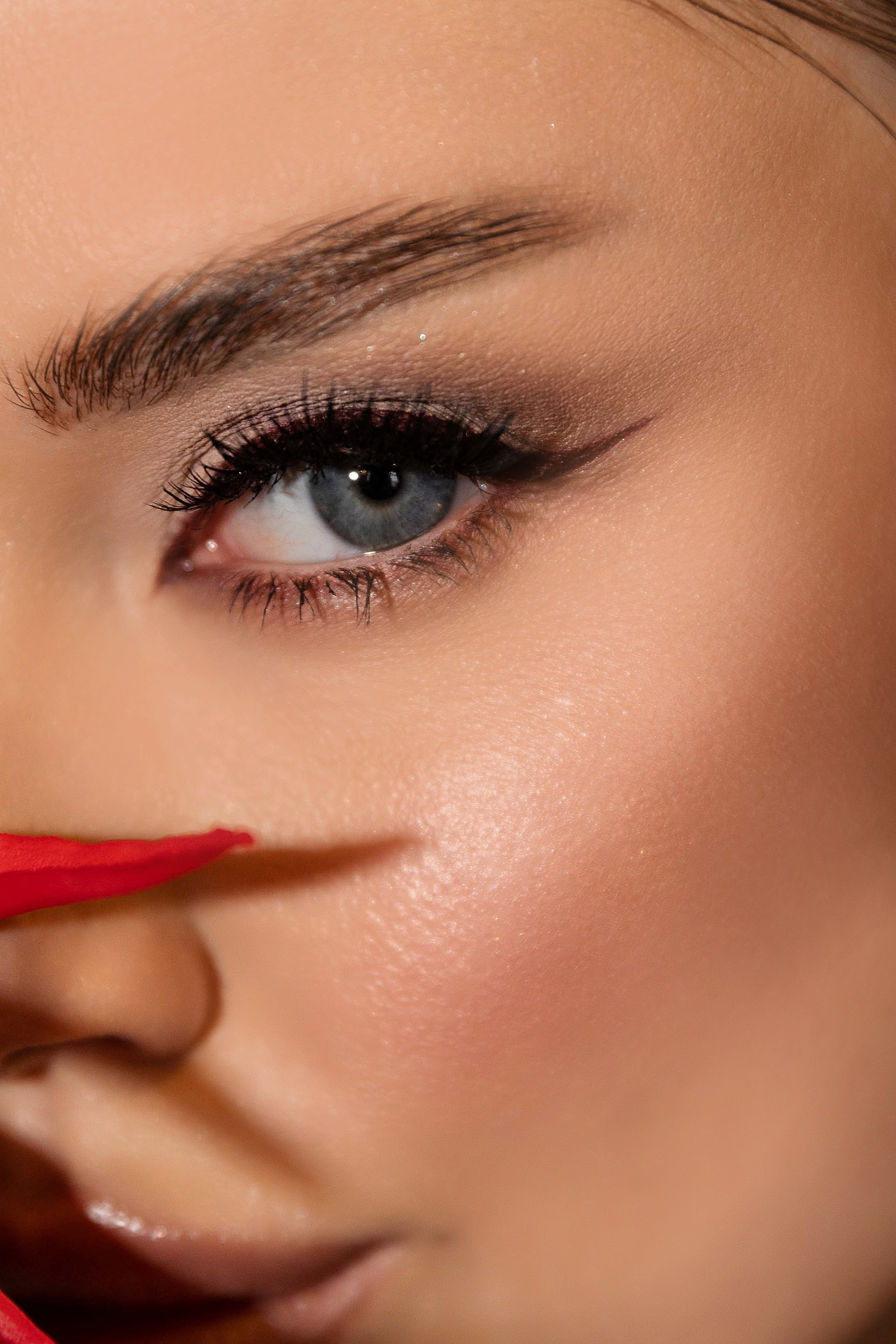 Анна. Я Ира и я фотографирую свадьбы более 10 лет