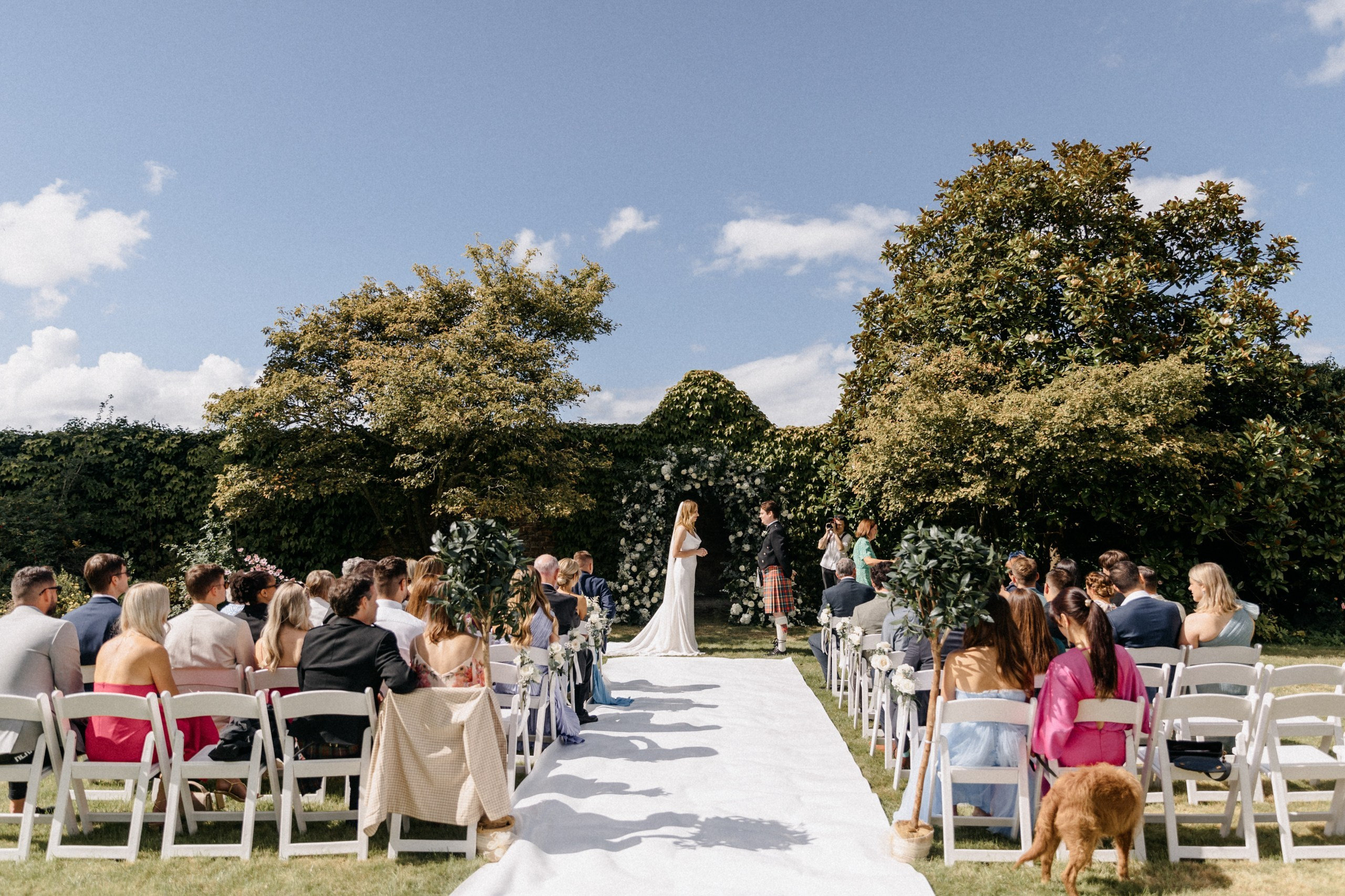 Ana & Tom Wedding at Notley Abbey. Moments Catchers — Wedding Photography & Video Duo in London