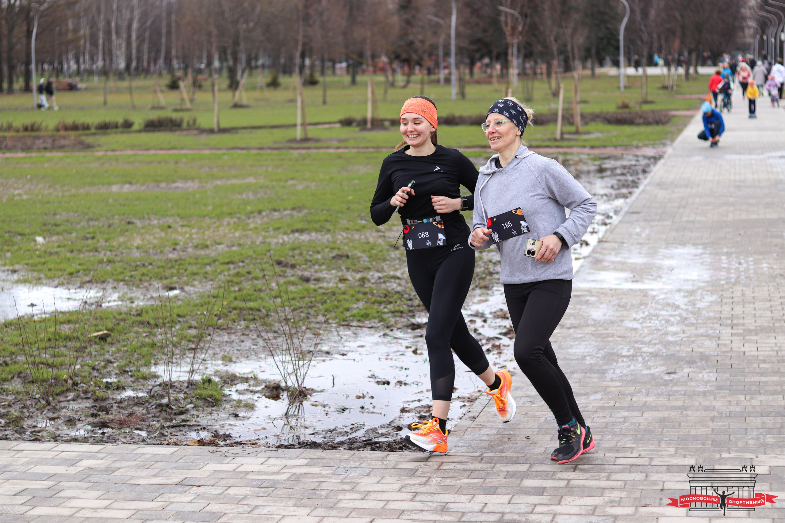 Московский Спортивный «КОСМИЧЕСКИЙ RUNOFF». Ивентный фотограф в Санкт-Петербурге Олег Комков