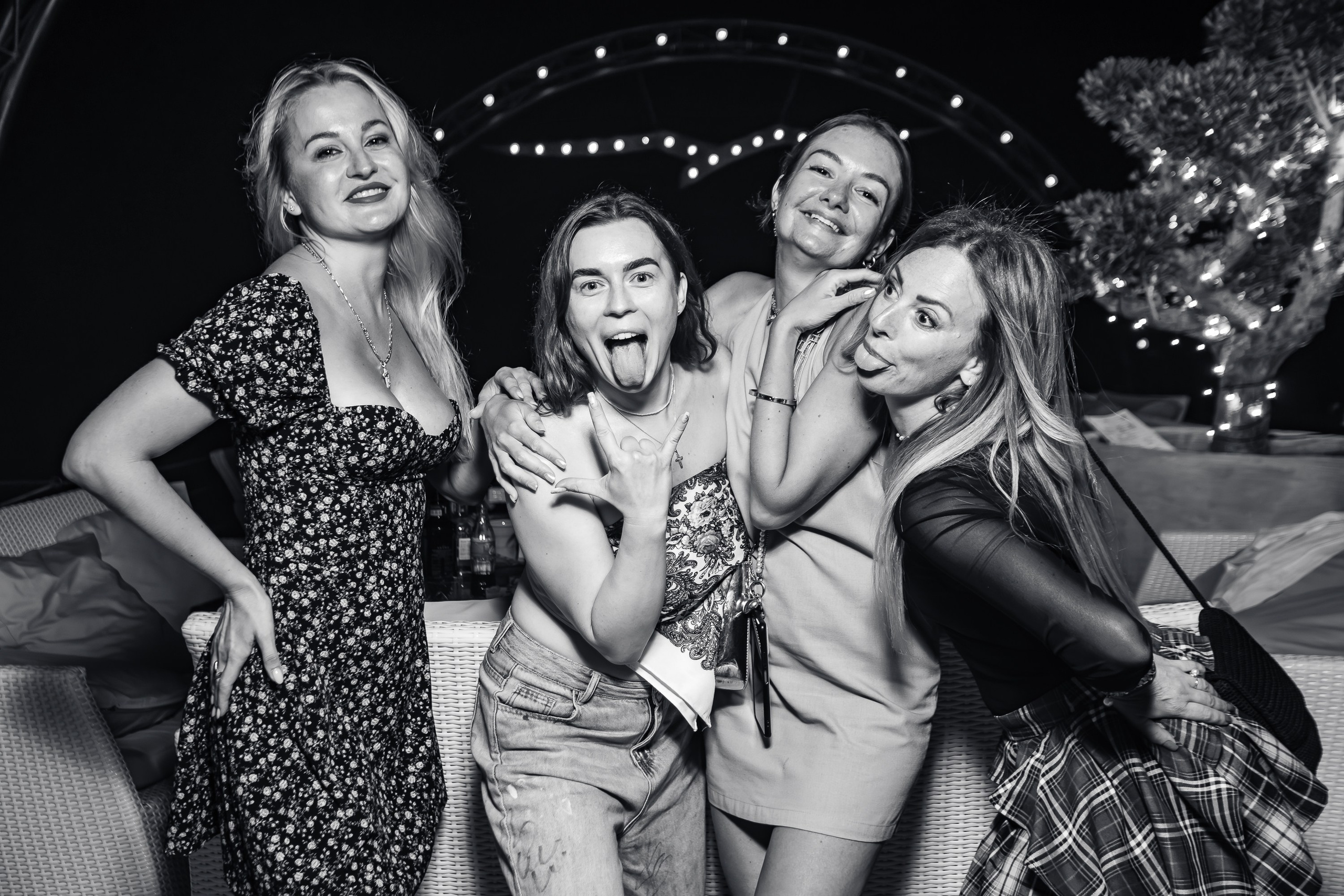 «Юлия Волкова"_Чайка на пляже_Ялта_2.08.2025 г. Аминов Руслан | Фотограф