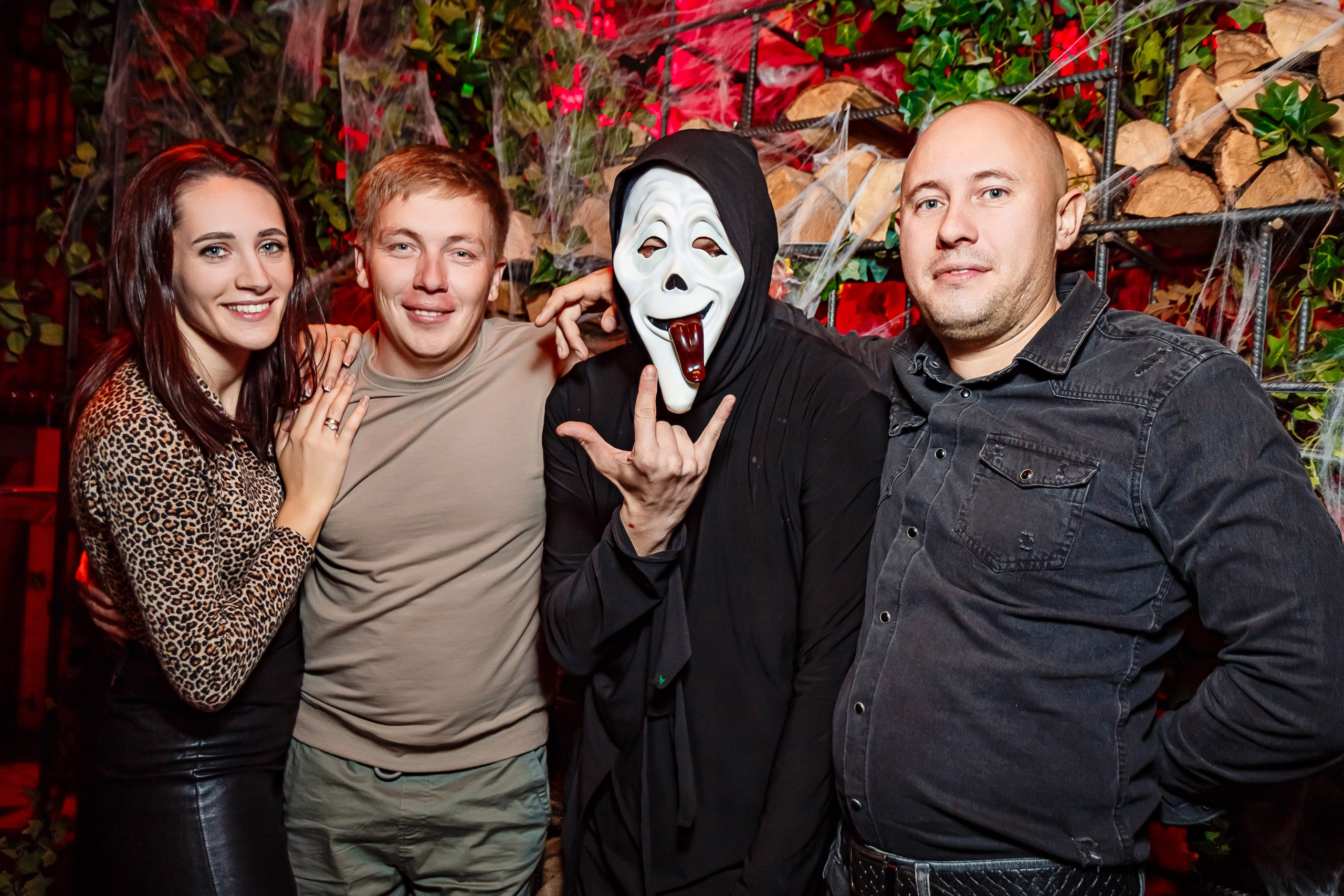 Пьяный плющ «Halloween"_Симферополь_2.11.2024. Аминов Руслан | Фотограф