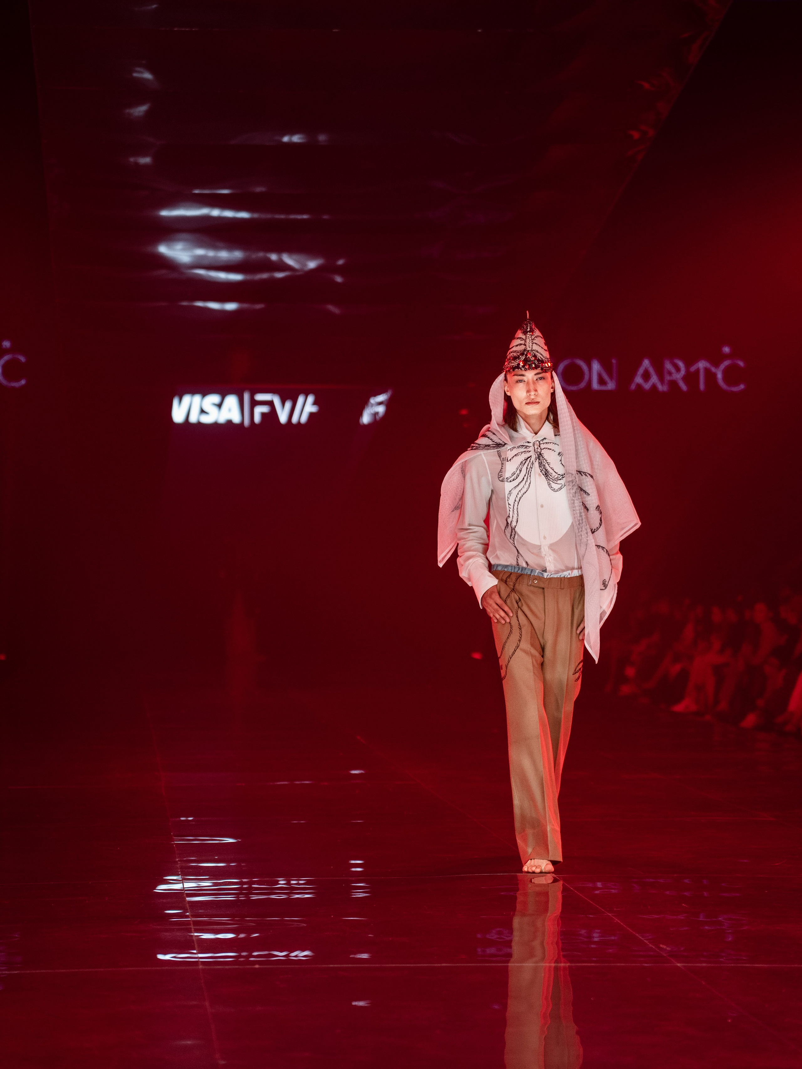 Visa Fashion week Maison Artc. Сайт Алматинского НЮ АРТ, будуар и фэшн фотографа Дениса Карпенко