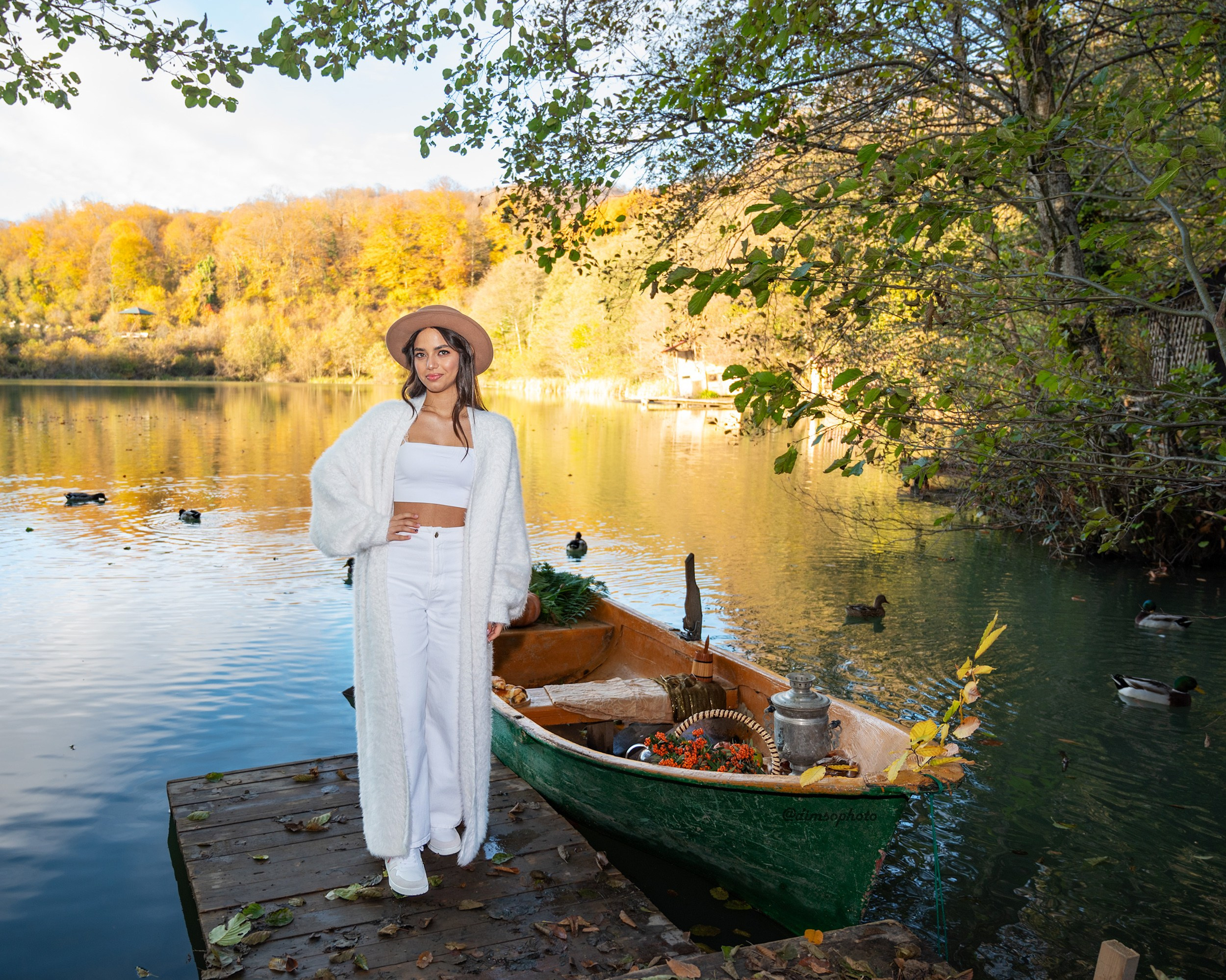 Амира (прогулка по озеру). Фотографирую счастливых людей в Сочи